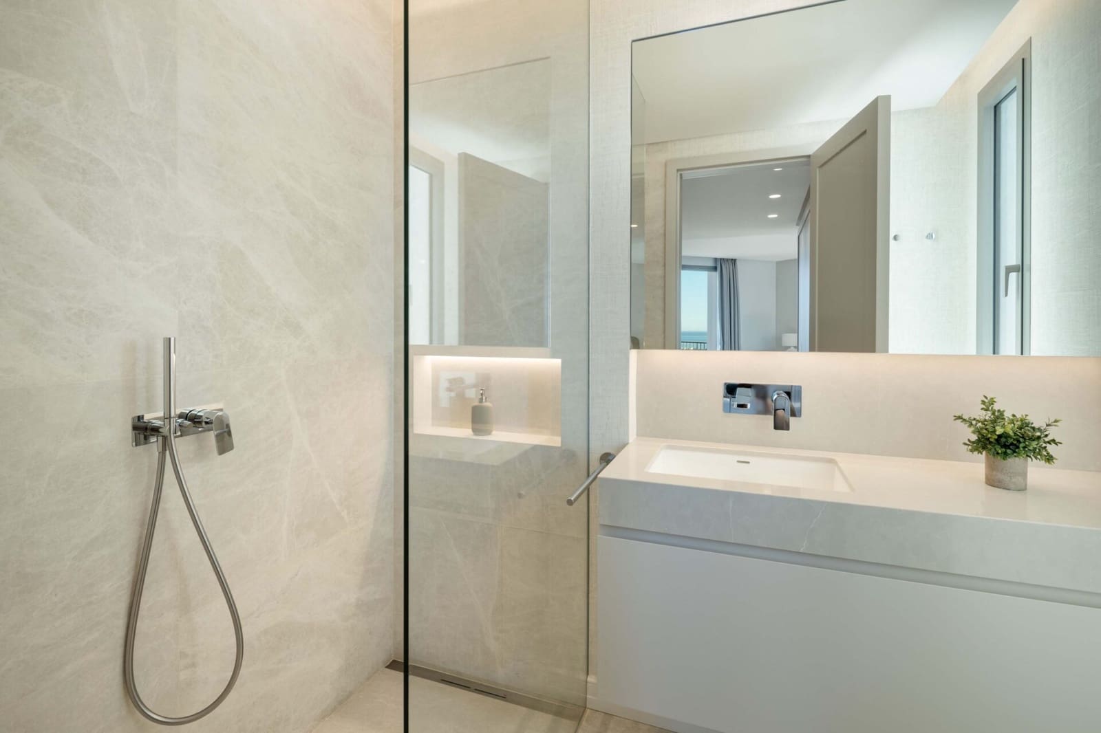 7 soveværelse Villa til salg i Monte Halcones med swimmingpool garage - € 10.800.000 (Ref: 9251975)