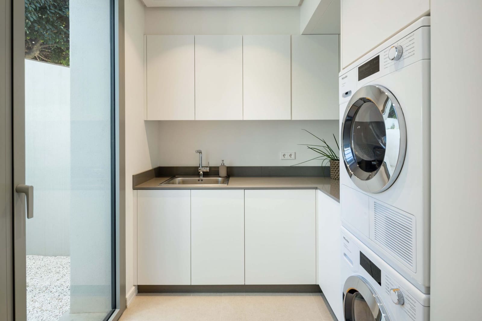 7 soveværelse Villa til salg i Monte Halcones med swimmingpool garage - € 10.800.000 (Ref: 9251975)