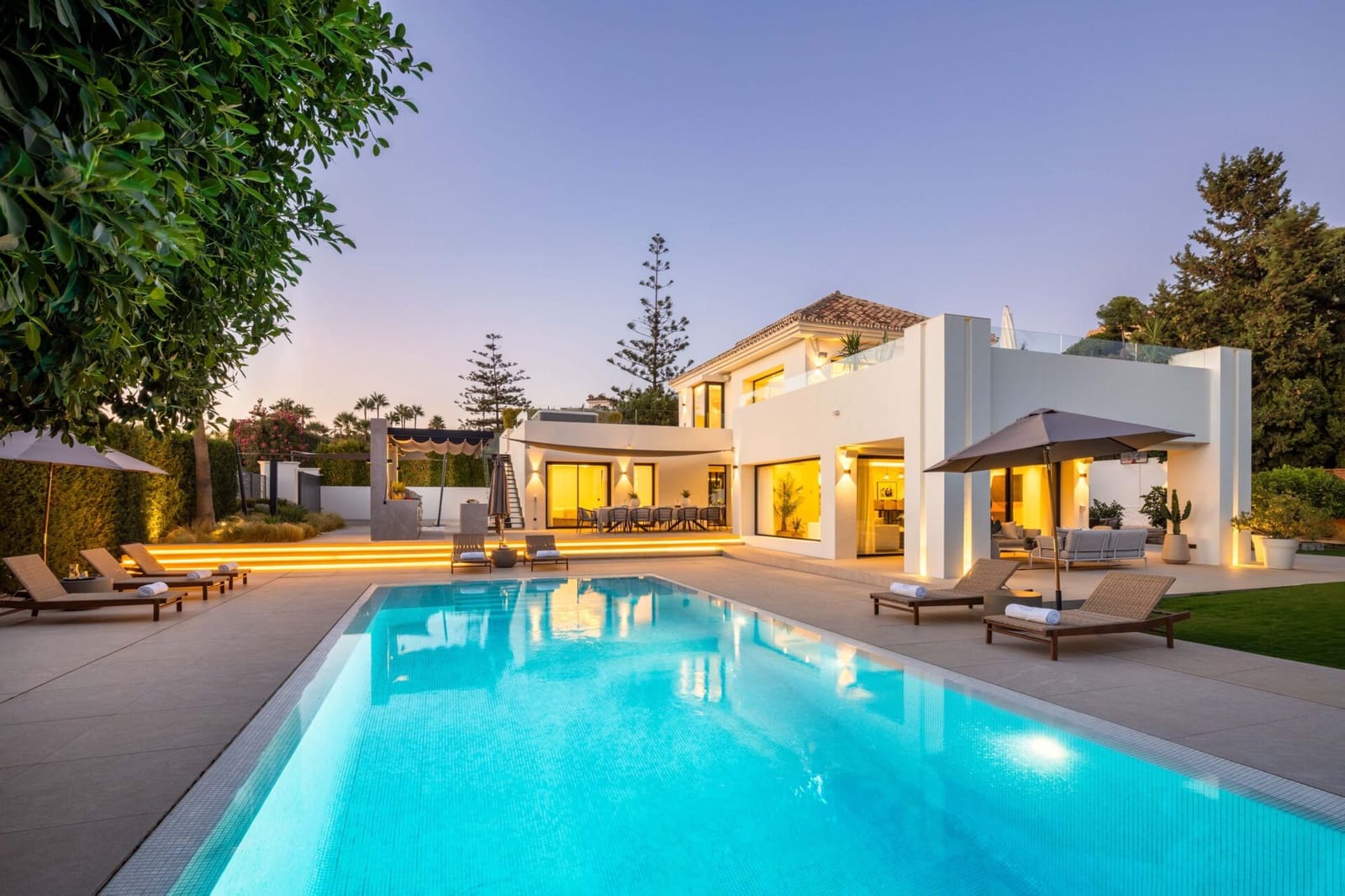 6 camera da letto Villa in vendita in Nueva Andalucia con piscina - 5.850.000 € (Rif: 9262439)