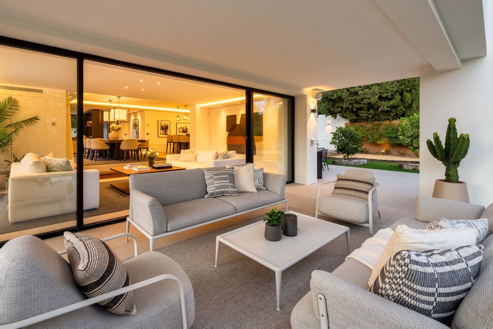 6 camera da letto Villa in vendita in Nueva Andalucia con piscina - 5.850.000 € (Rif: 9262439)