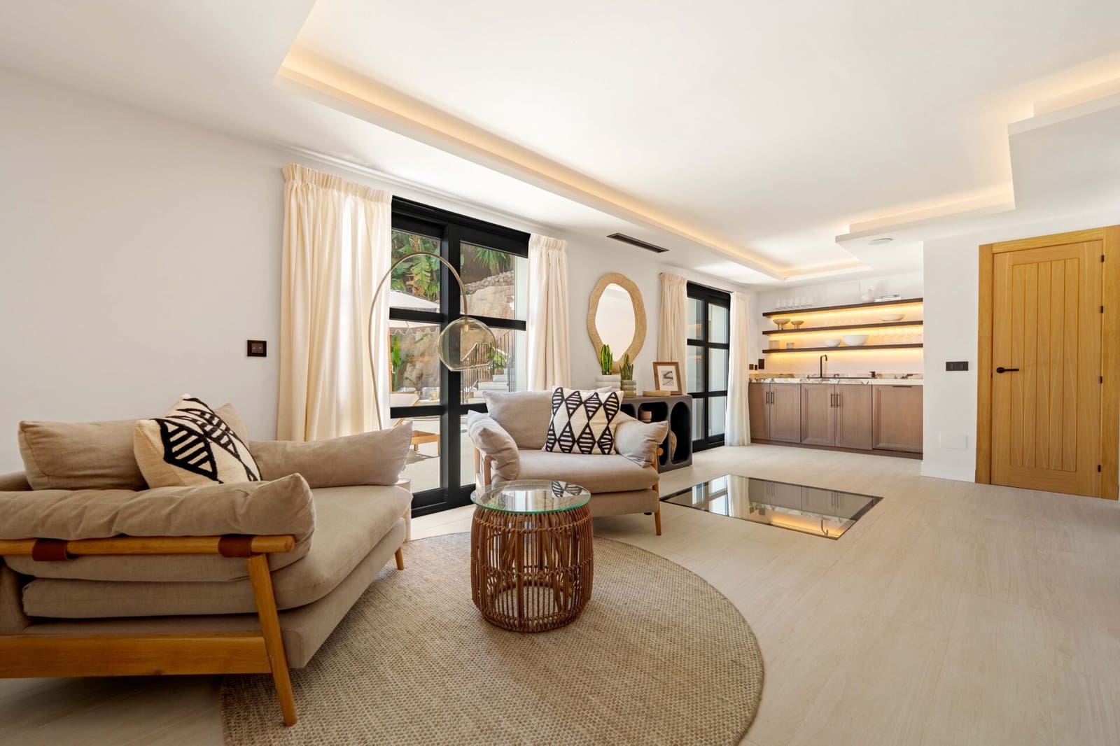 6 bedroom Villa for sale in Nueva Andalucia with pool garage - € 11,950,000 (Ref: 9264224)