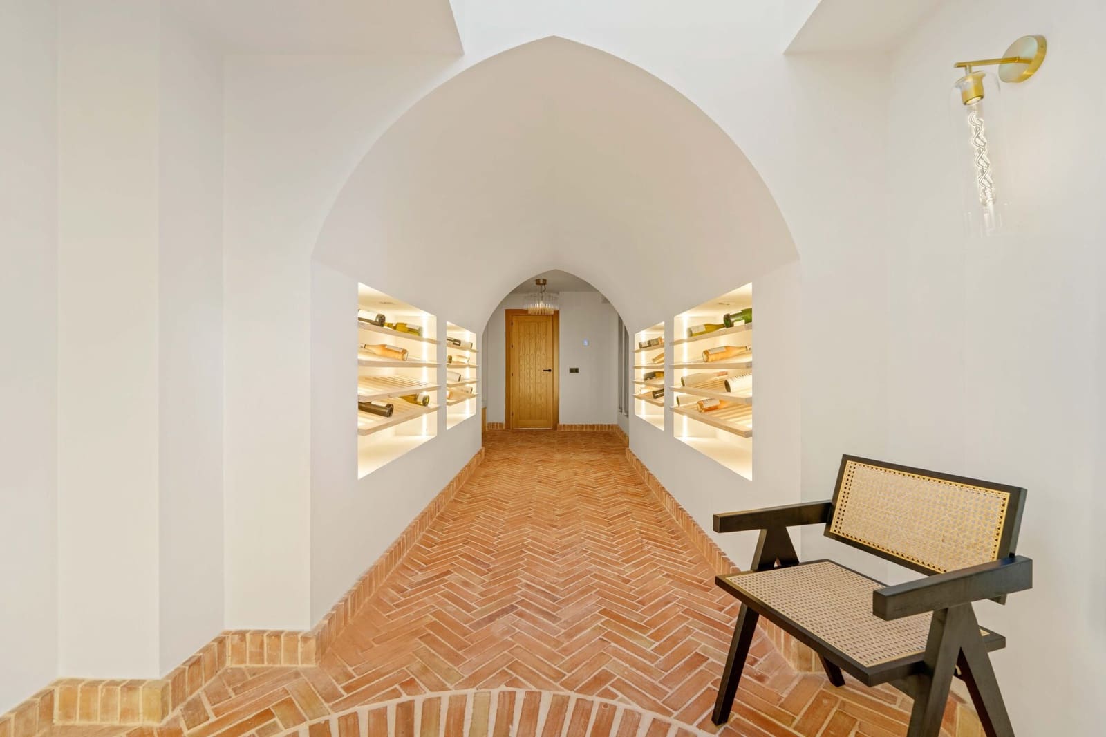 6 bedroom Villa for sale in Nueva Andalucia with pool garage - € 11,950,000 (Ref: 9264224)