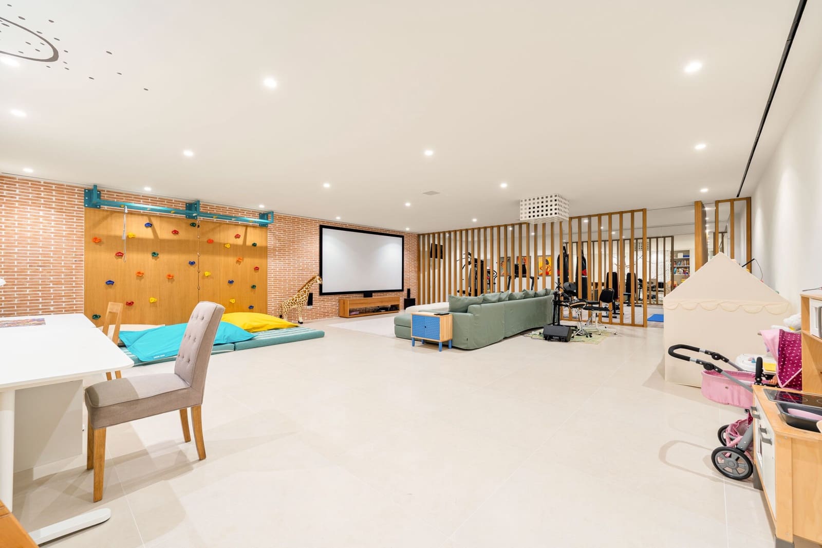 6 sypialnia Willa na sprzedaż w Guadalmina z basenem garażem - 6 500 000 € (Ref: 9285045)