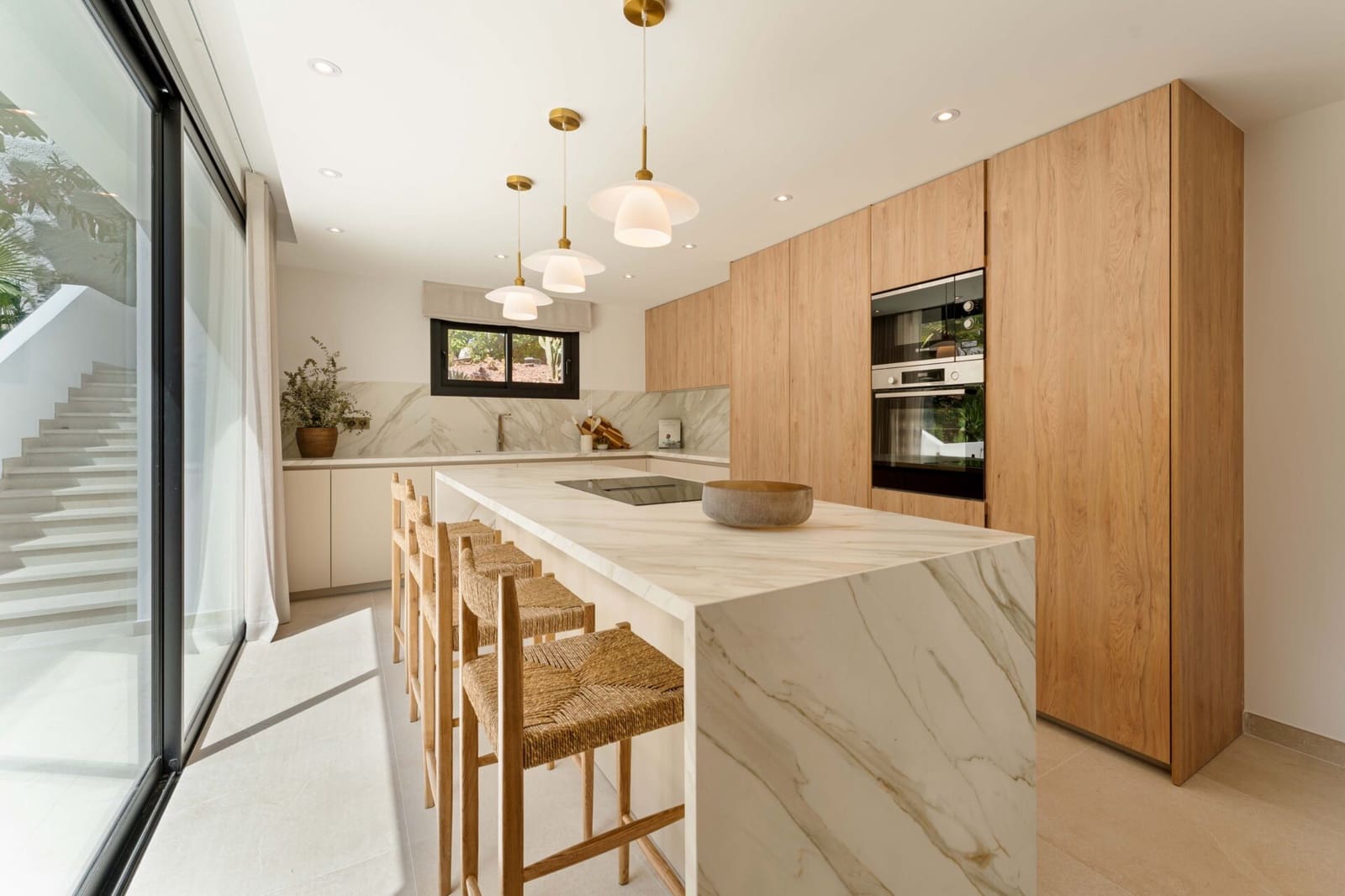 4 makuuhuone Huvila myytävänä paikassa Golden Mile mukana uima-altaan 
autotalli - 3 850 000 € (Ref: 9303277)