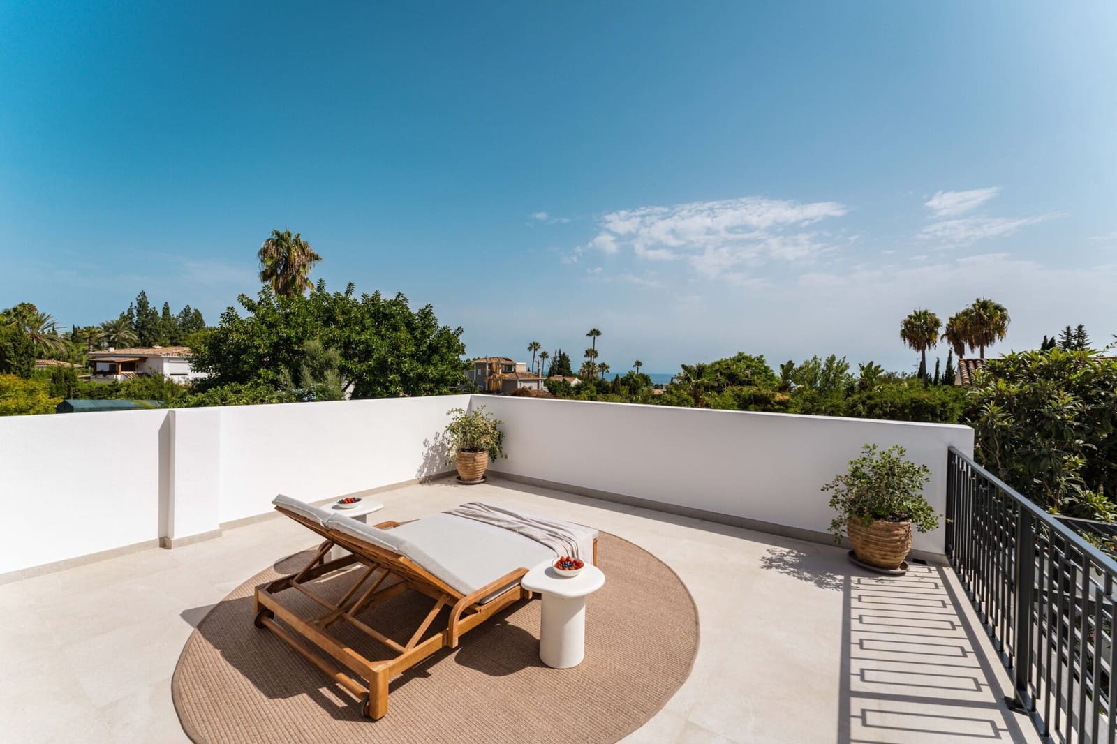 4 makuuhuone Huvila myytävänä paikassa Golden Mile mukana uima-altaan 
autotalli - 3 850 000 € (Ref: 9303277)