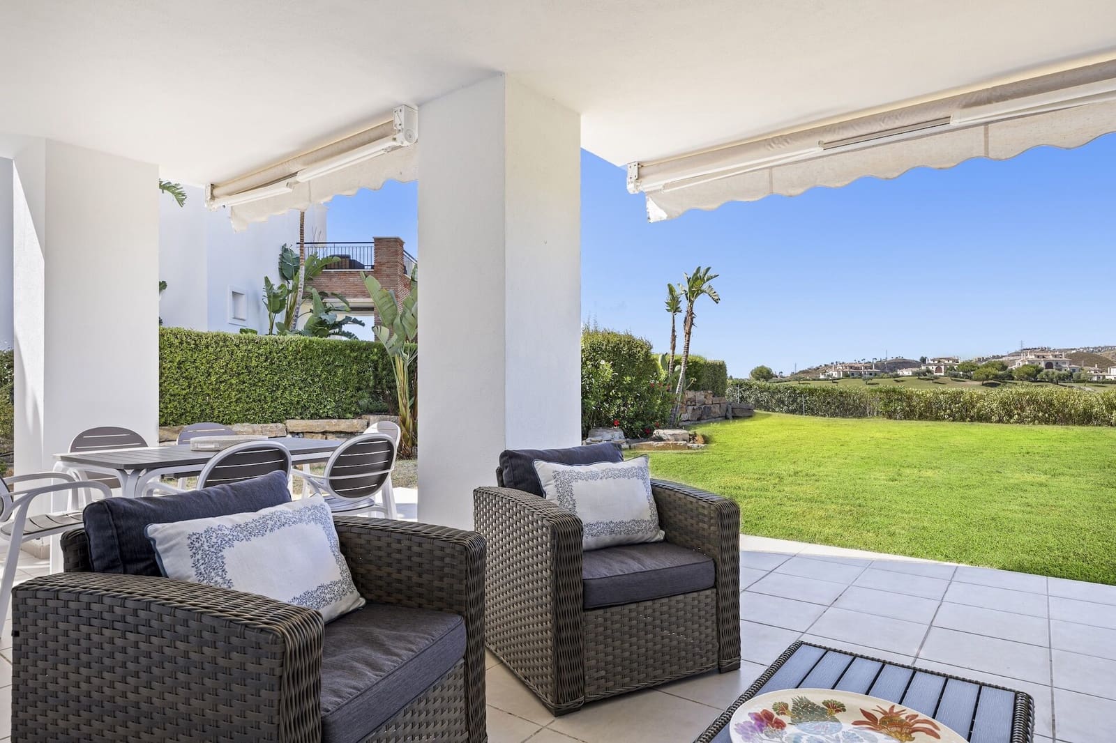 3 bedroom Villa for sale in Los Arqueros with pool garage - € 495,000 (Ref: 9303280)