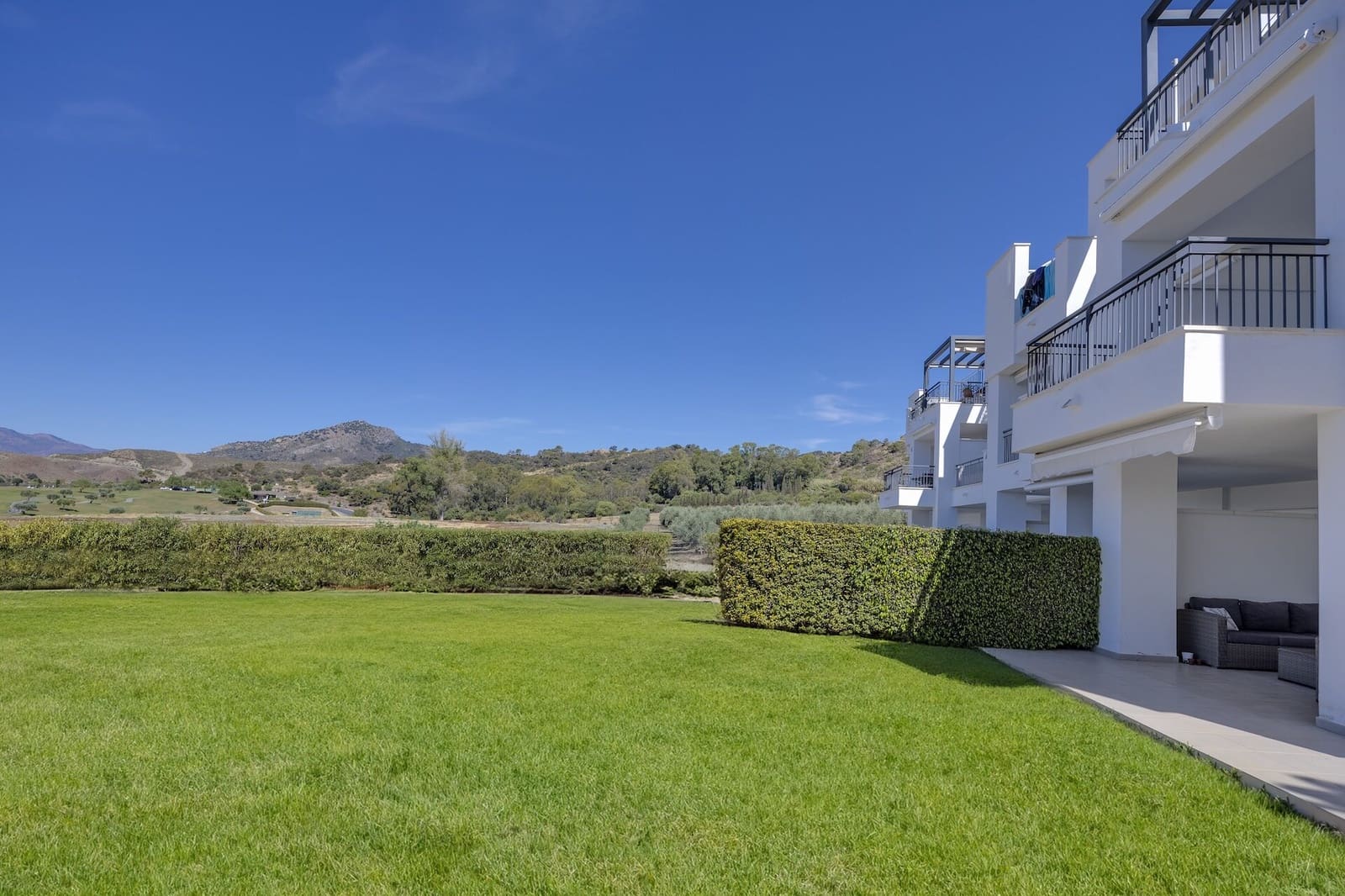 3 bedroom Villa for sale in Los Arqueros with pool garage - € 495,000 (Ref: 9303280)