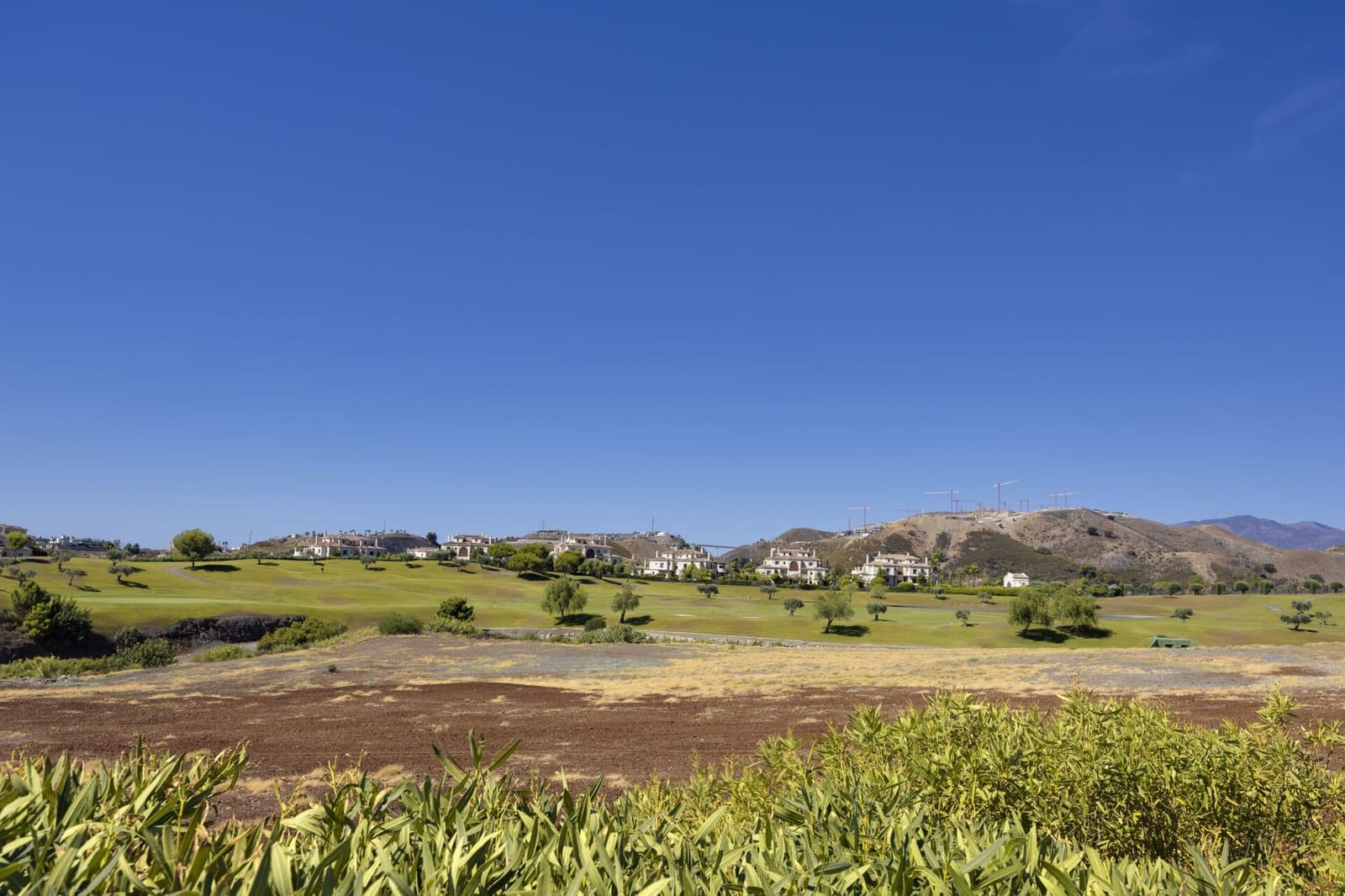 3 bedroom Villa for sale in Los Arqueros with pool garage - € 495,000 (Ref: 9303280)