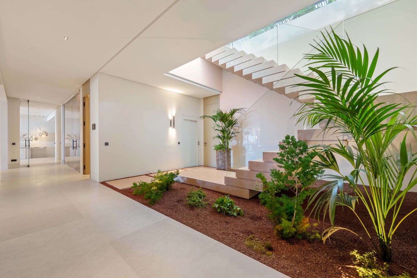 8 bedroom Villa for sale in Benahavis with pool garage - € 21,500,000 (Ref: 9303281)