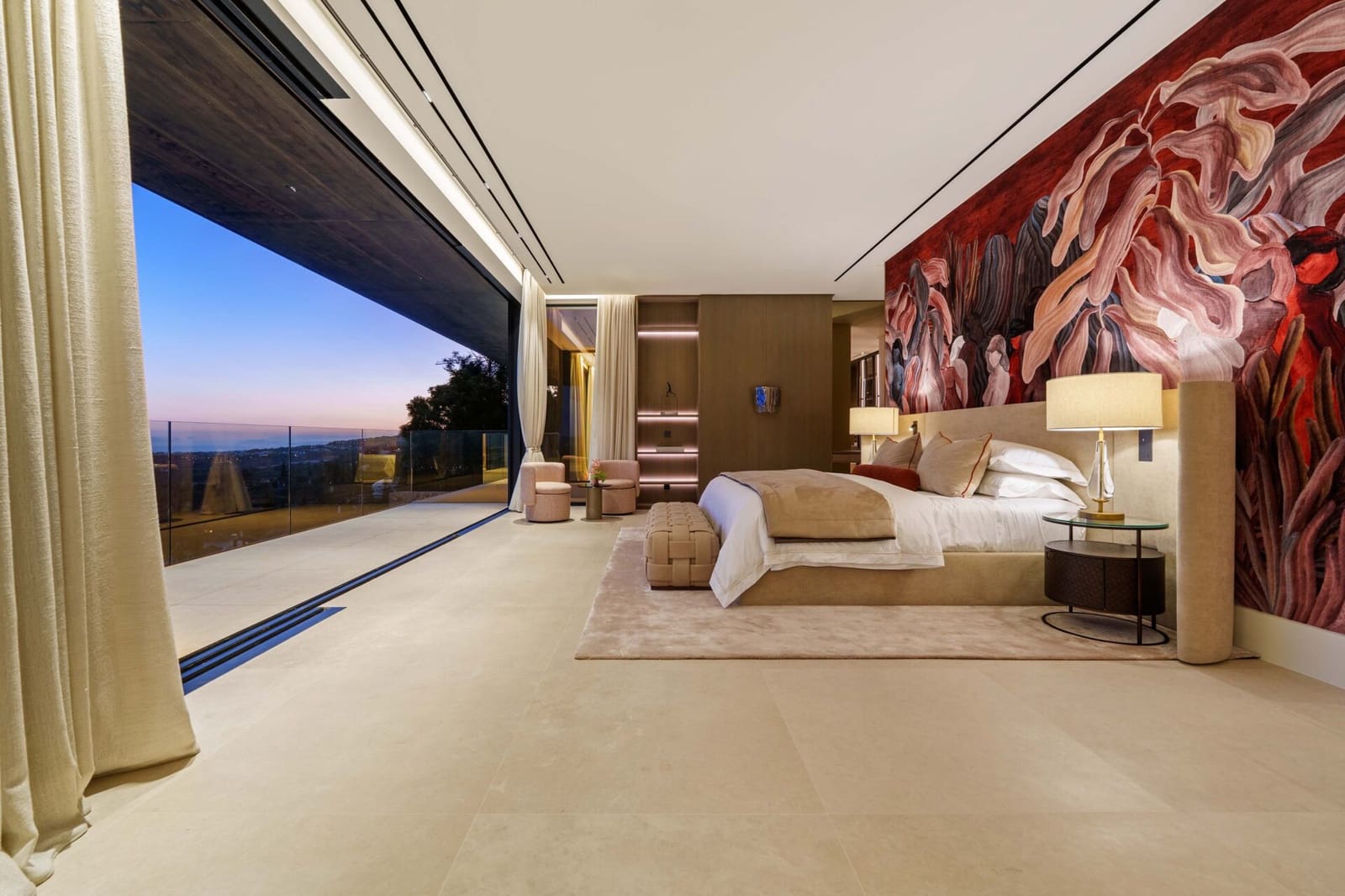 8 bedroom Villa for sale in Benahavis with pool garage - € 21,500,000 (Ref: 9303281)