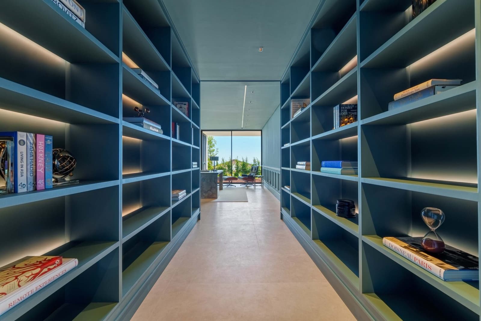 8 bedroom Villa for sale in Benahavis with pool garage - € 21,500,000 (Ref: 9303281)