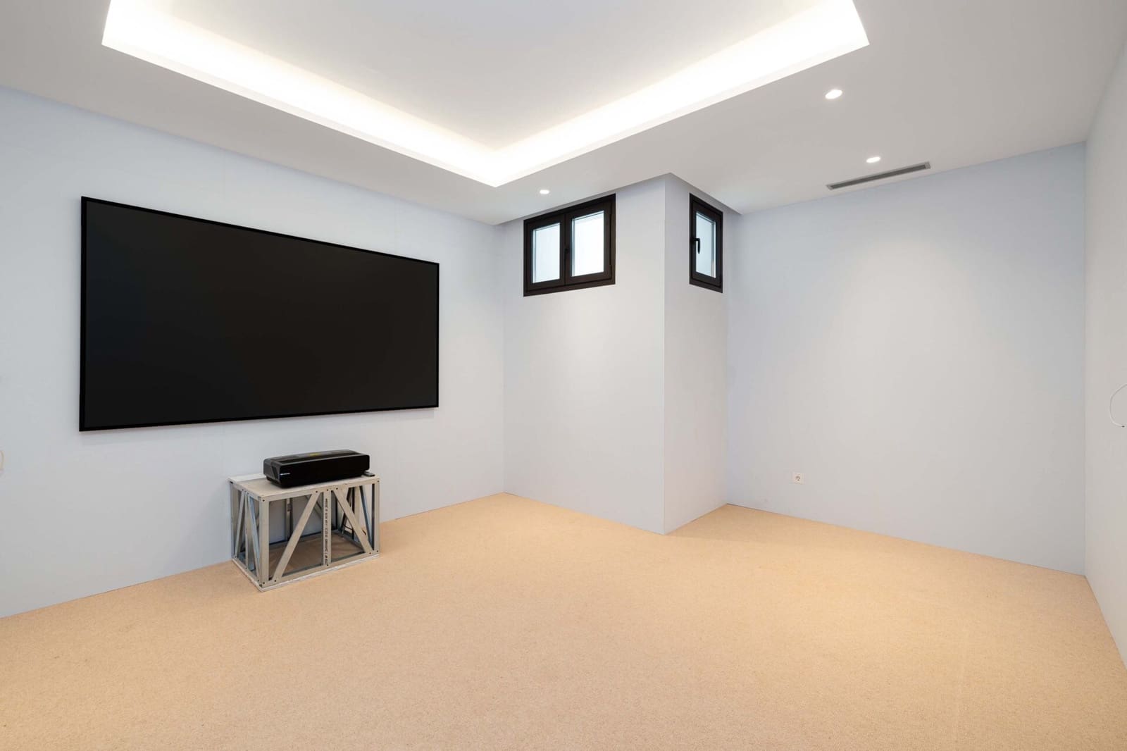 4 makuuhuone Huvila myytävänä paikassa Golden Mile mukana uima-altaan 
autotalli - 4 300 000 € (Ref: 9337767)