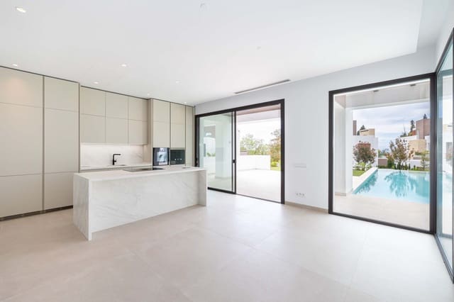 4 makuuhuone Huvila myytävänä paikassa Golden Mile, Marbella mukana uima-altaan 
autotalli - 4 300 000 € (Ref: 9337767)