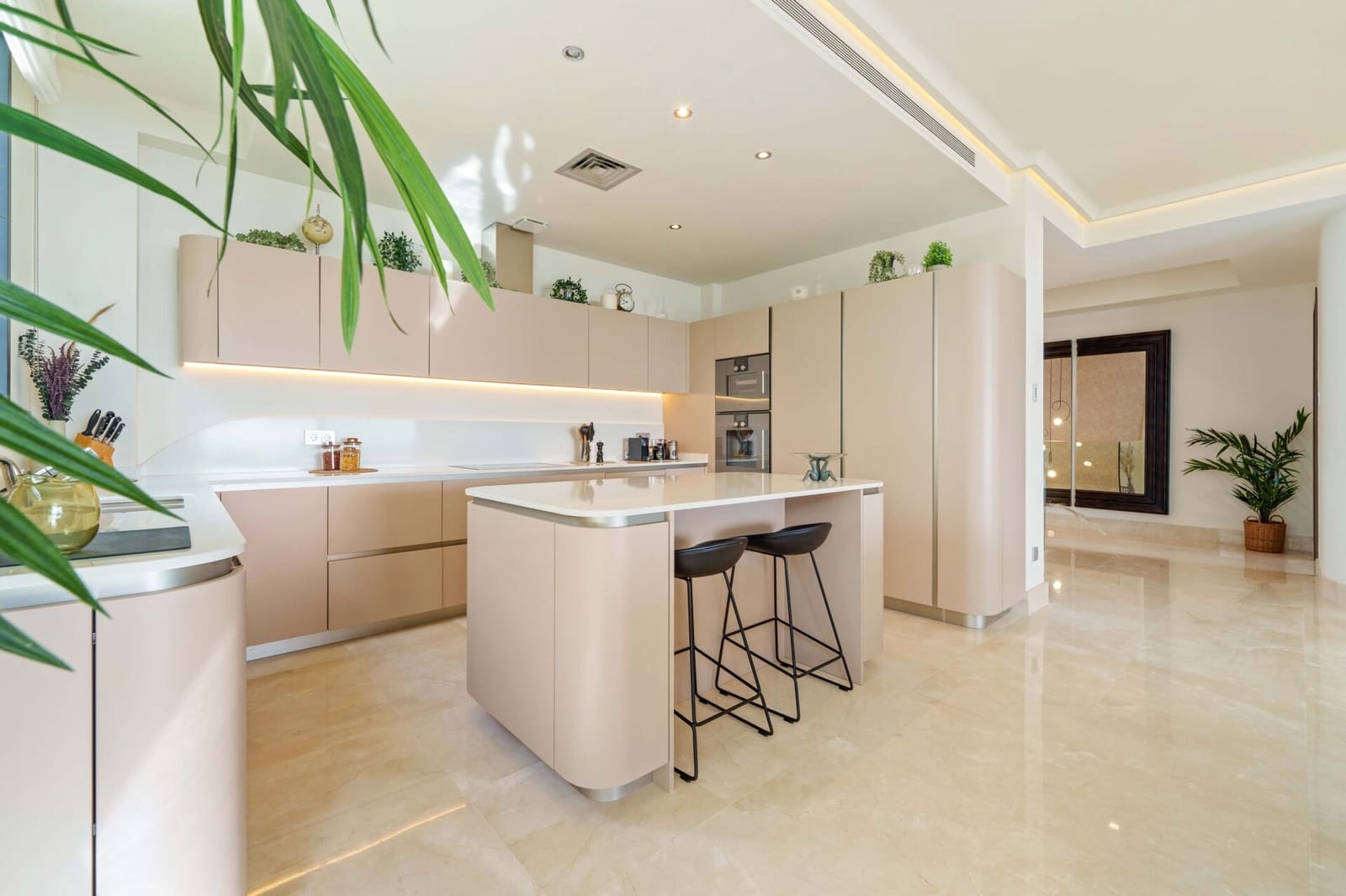 4 sovrum Lägenhet till salu i Golden Mile med pool garage - 3 950 000 € (Ref: 9340992)