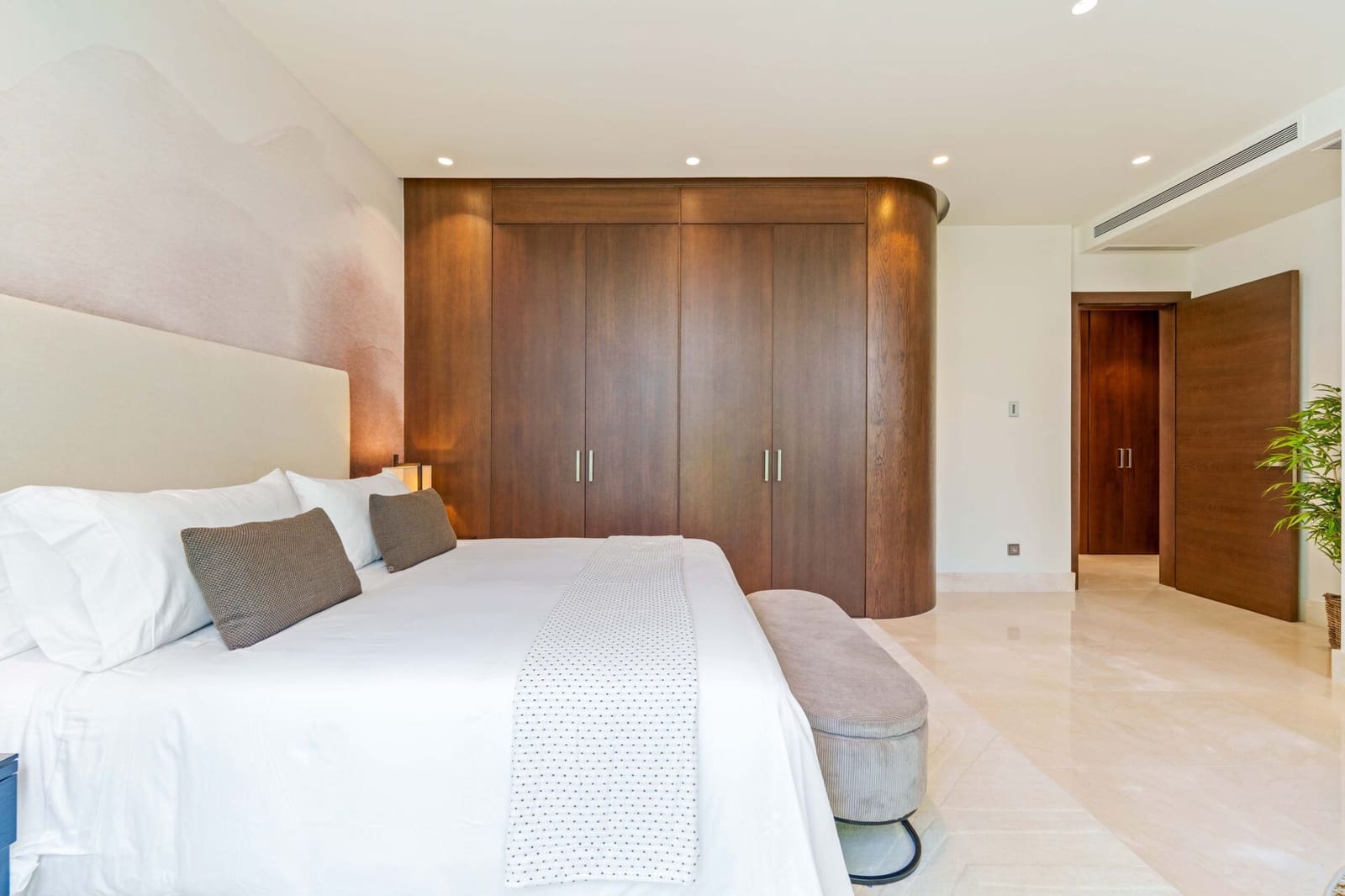 4 sovrum Lägenhet till salu i Golden Mile med pool garage - 3 950 000 € (Ref: 9340992)