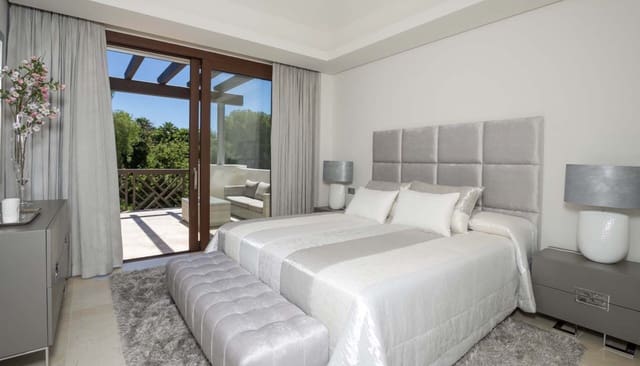3 bedroom Villa for sale in Marbella with pool garage - € 2,000,000 (Ref: 9347079)