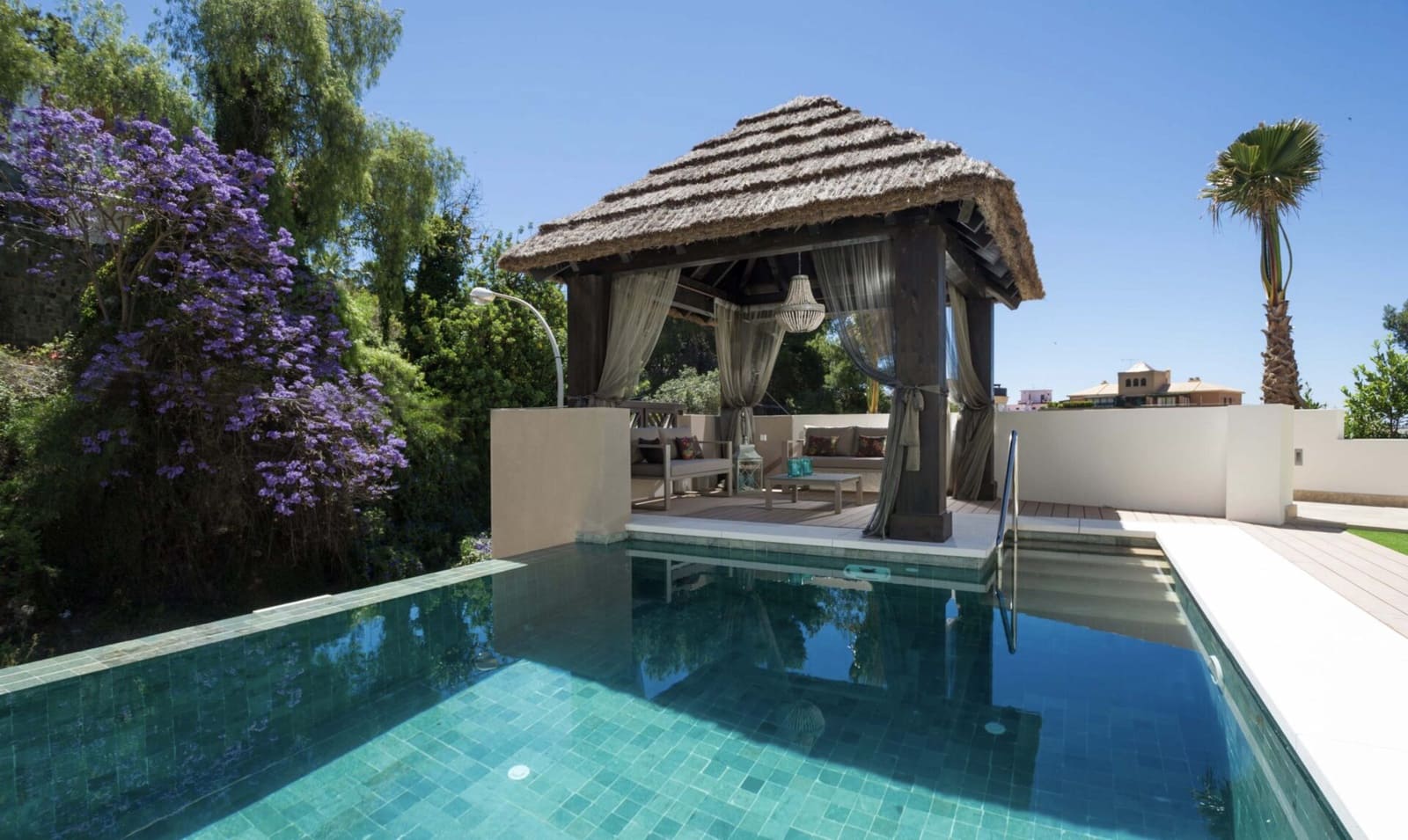 3 bedroom Villa for sale in Marbella with pool garage - € 2,000,000 (Ref: 9347079)