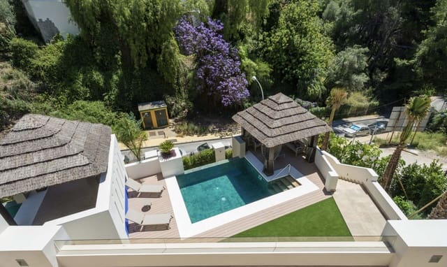 3 bedroom Villa for sale in Marbella with pool garage - € 2,000,000 (Ref: 9347079)