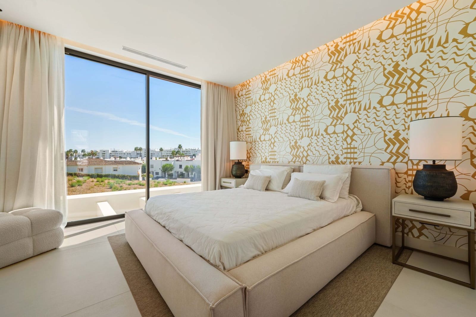 5 bedroom Villa for sale in San Pedro de Alcantara with pool garage - € 4,580,000 (Ref: 9347081)