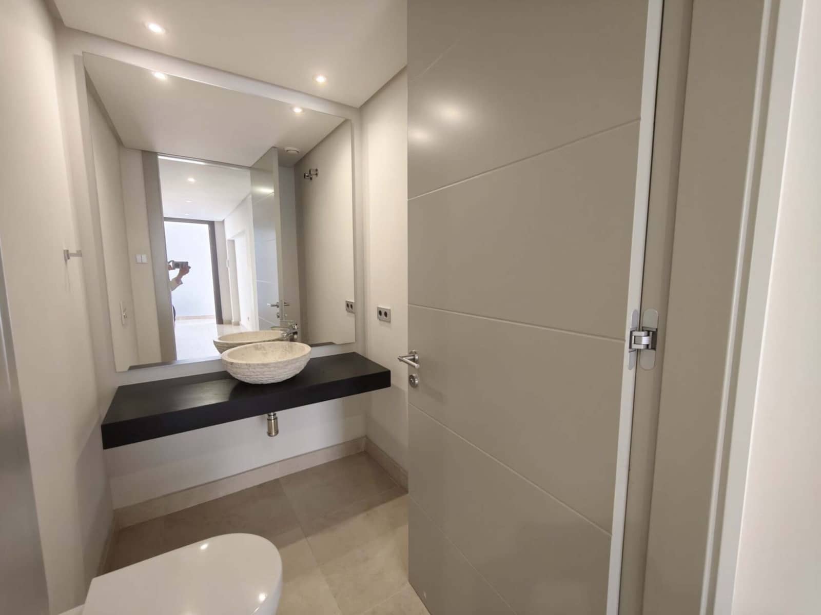 3 bedroom Villa for sale in Marbella with pool garage - € 2,000,000 (Ref: 9349280)