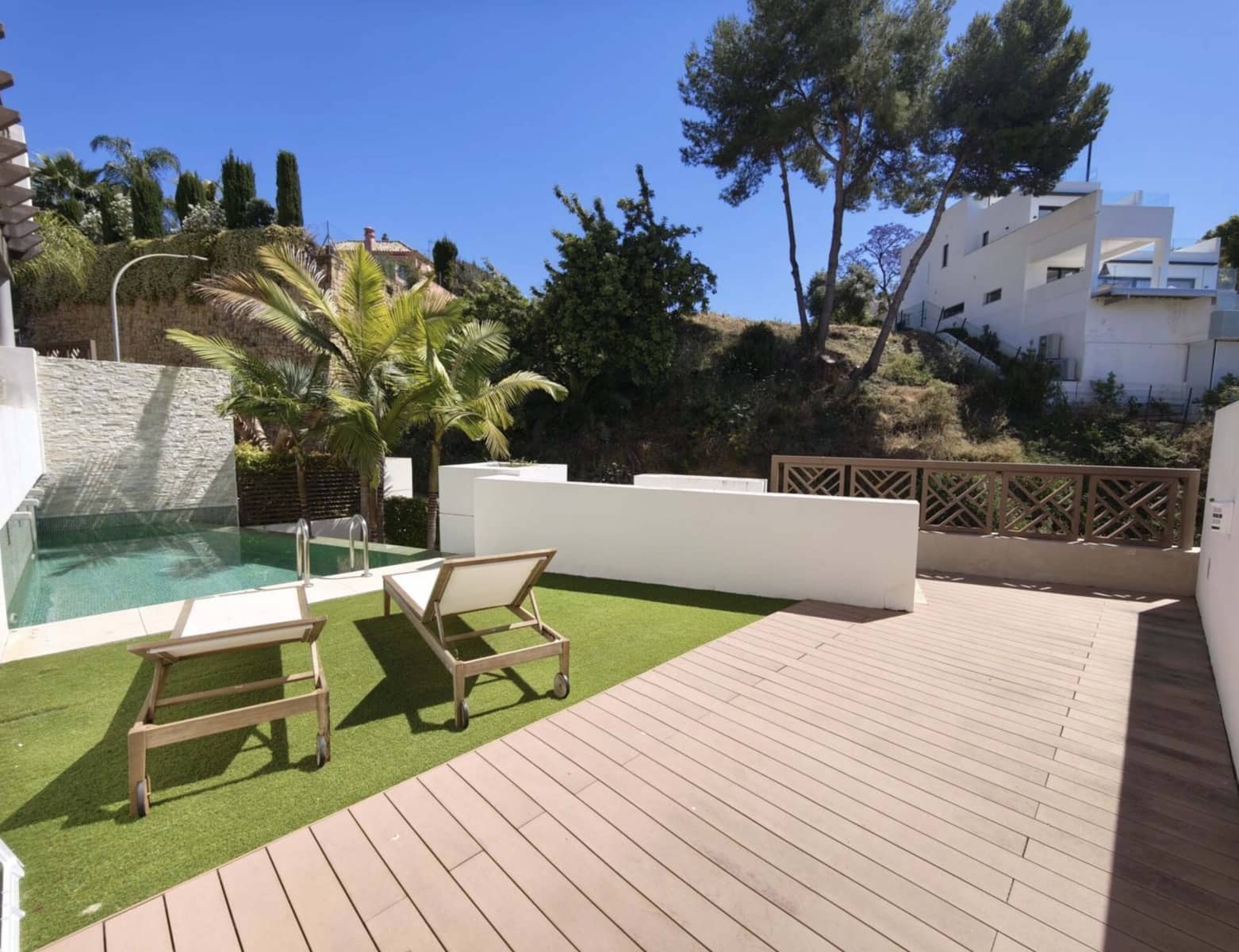 3 bedroom Villa for sale in Marbella with pool garage - € 2,000,000 (Ref: 9349280)