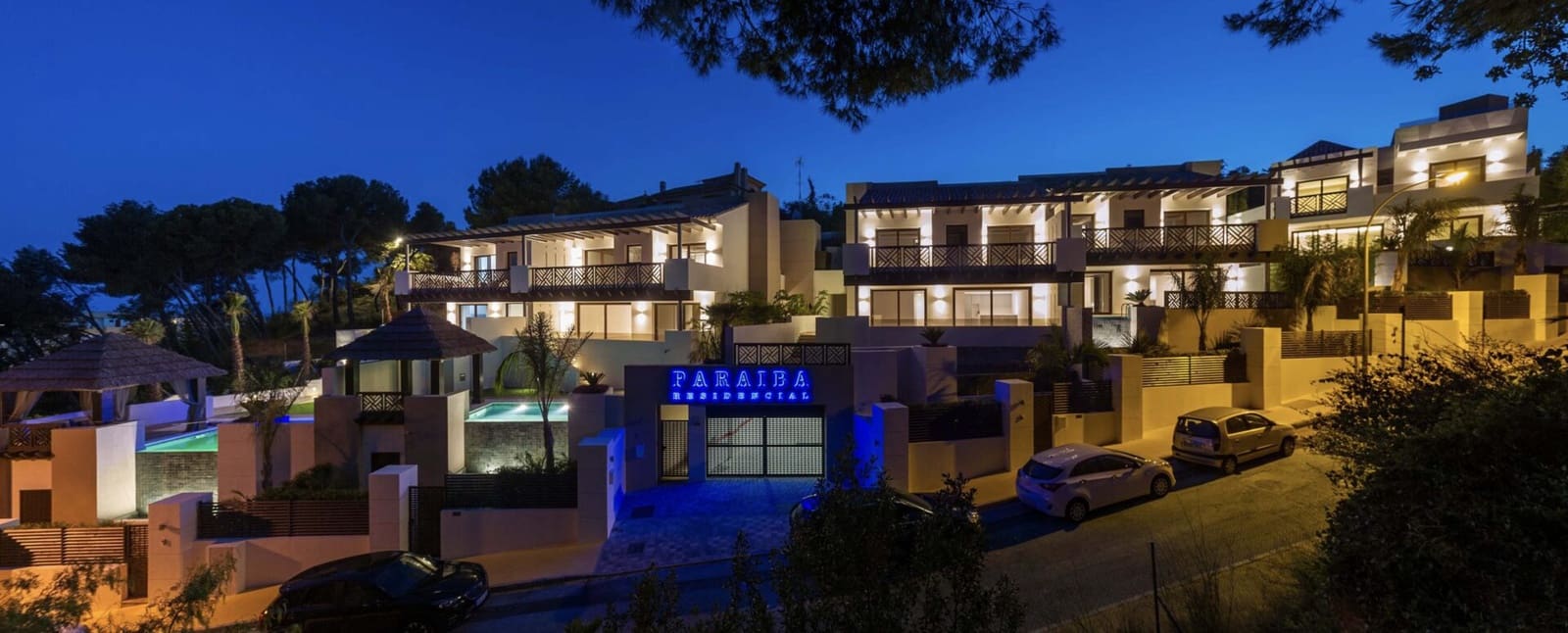 3 bedroom Villa for sale in Marbella with pool garage - € 2,000,000 (Ref: 9349280)