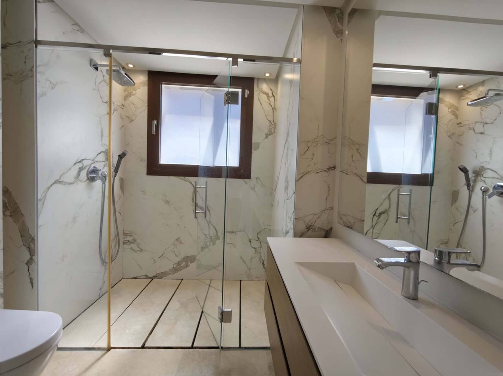 3 bedroom Villa for sale in Marbella with pool garage - € 2,000,000 (Ref: 9349280)