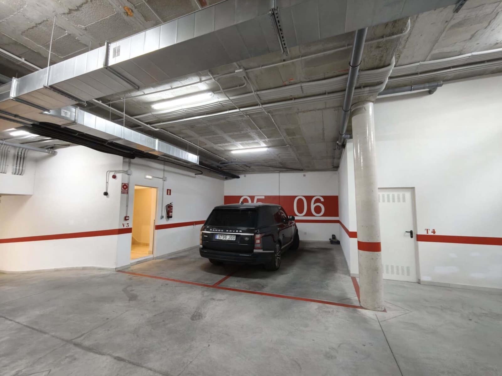 3 bedroom Villa for sale in Marbella with pool garage - € 2,000,000 (Ref: 9349280)