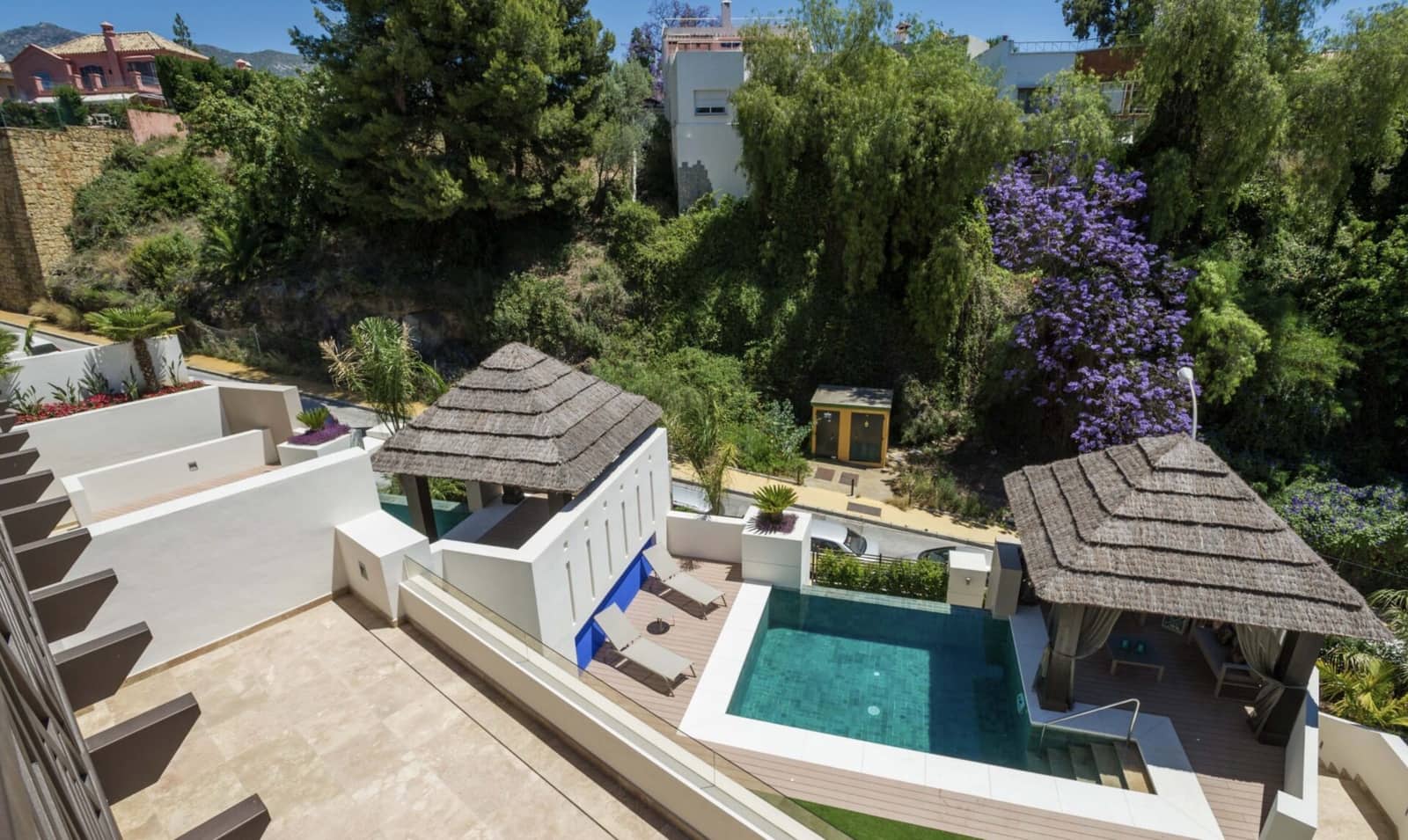 3 bedroom Villa for sale in Marbella with pool garage - € 2,000,000 (Ref: 9349280)