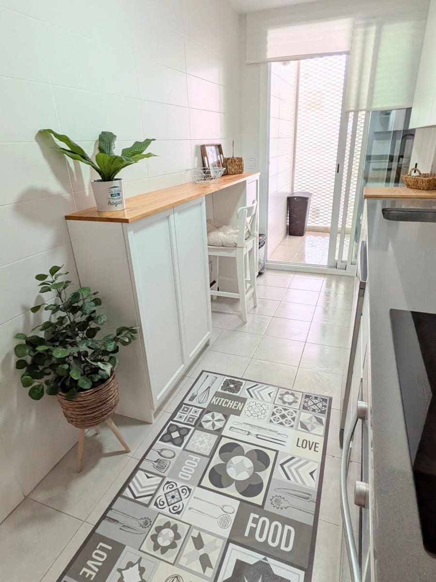 3 bedroom Penthouse for sale in Estepona with pool garage - € 759,000 (Ref: 9382505)