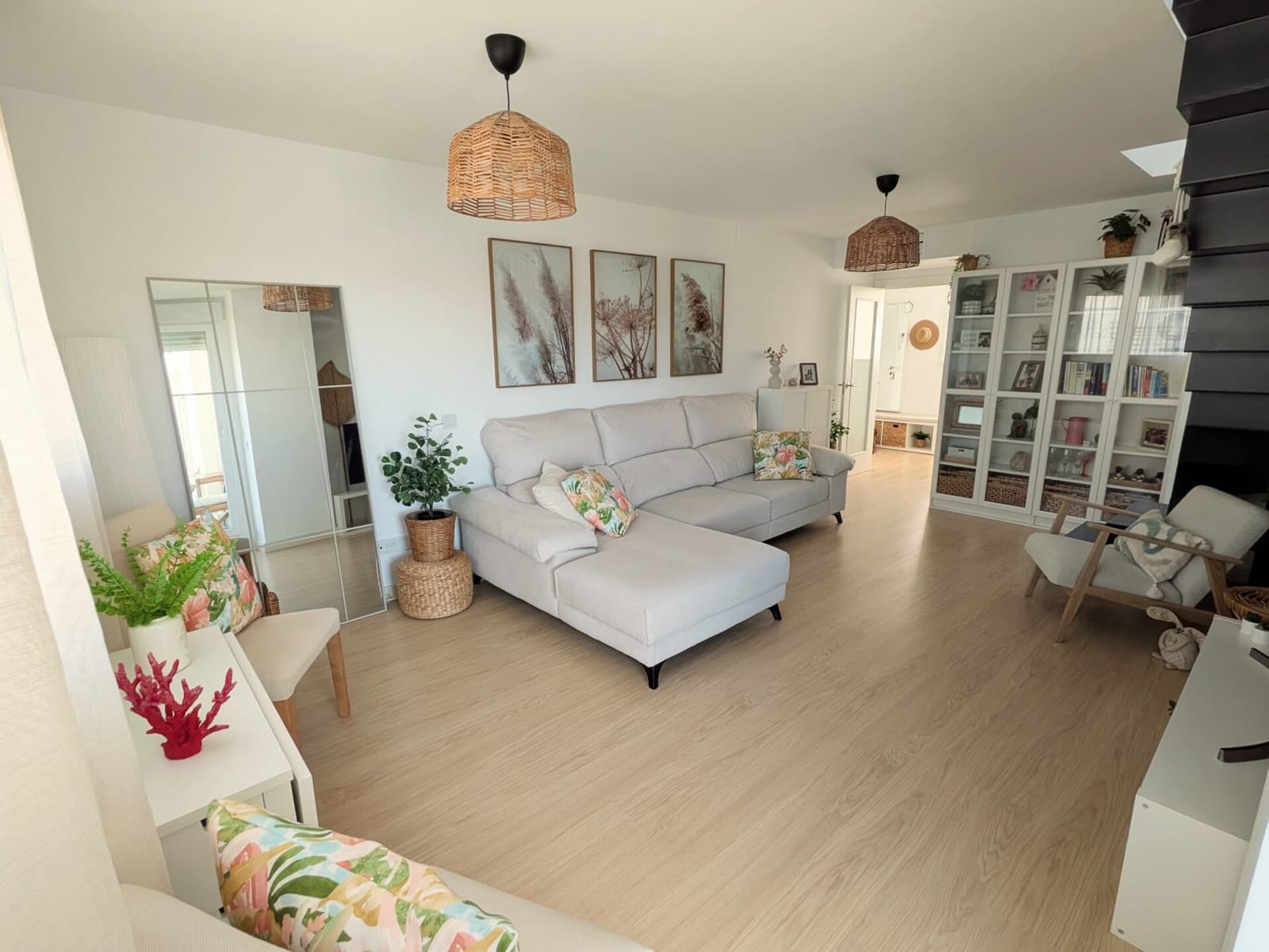 3 bedroom Penthouse for sale in Estepona with pool garage - € 759,000 (Ref: 9382505)