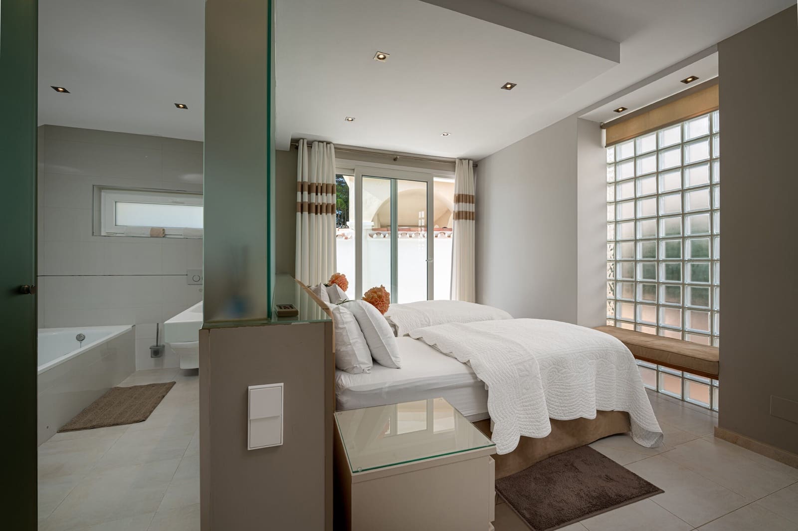 6 chambre Villa/Maison à vendre à La Quinta avec piscine - 2 850 000 € (Ref: 9387706)