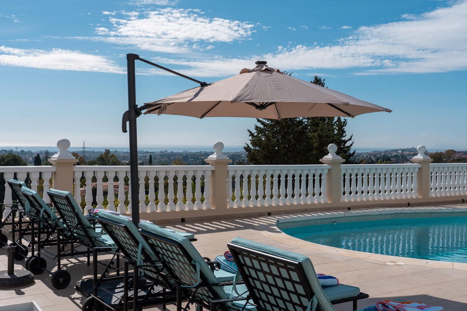 6 chambre Villa/Maison à vendre à La Quinta avec piscine - 2 850 000 € (Ref: 9387706)