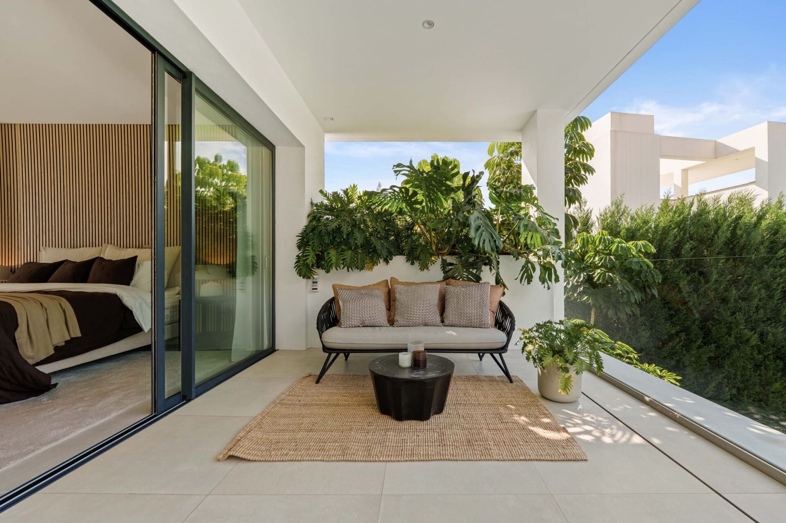 5 quarto Moradia para venda em Nueva Andalucia com piscina garagem - 4 895 000 € (Ref: 9387707)