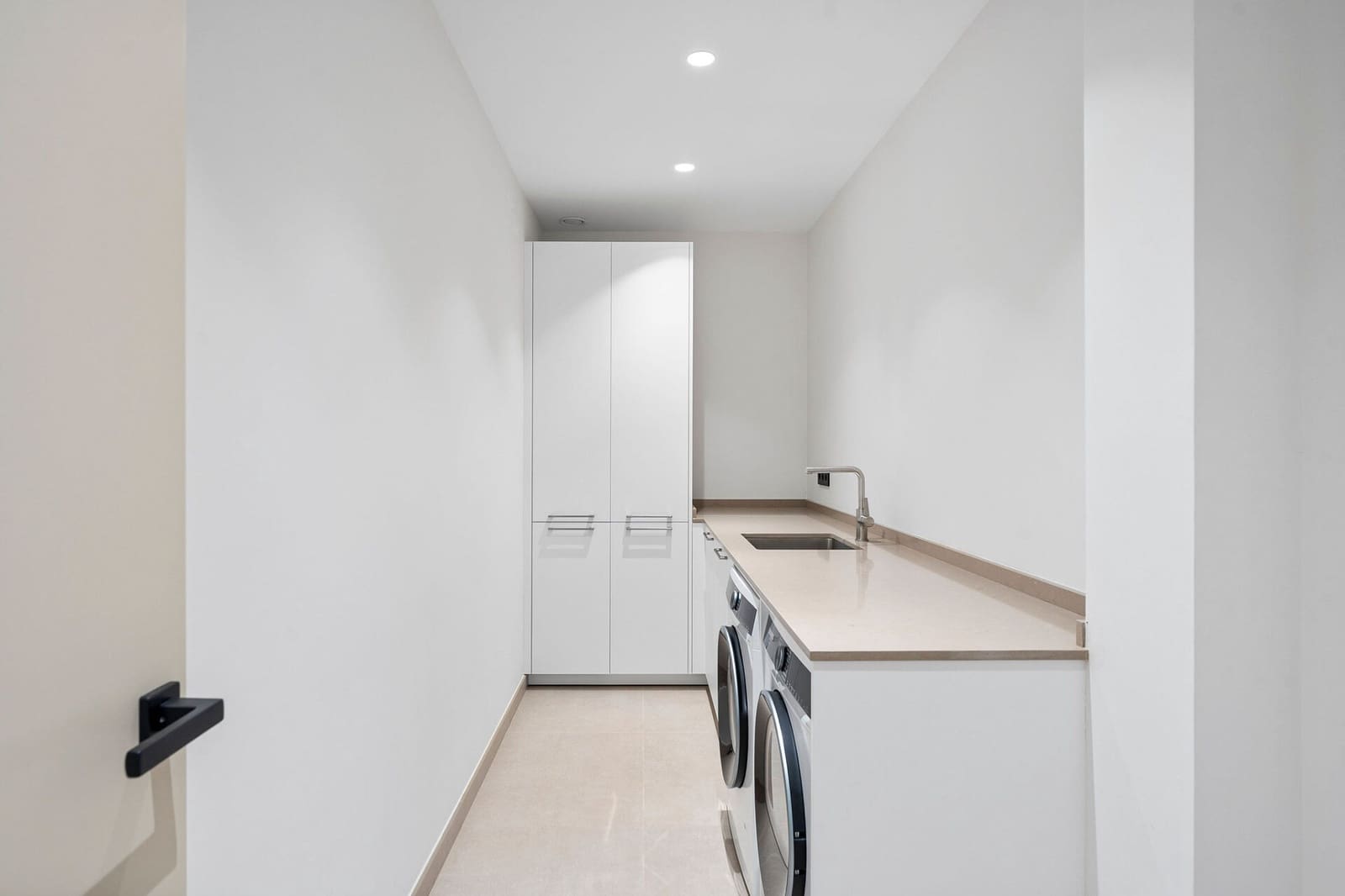 4 quarto Moradia para venda em Nueva Andalucia com piscina garagem - 3 950 000 € (Ref: 9387708)