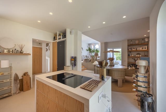 4 makuuhuone Huvila myytävänä paikassa Nueva Andalucia, Marbella mukana uima-altaan - 2 570 000 € (Ref: 9390418)