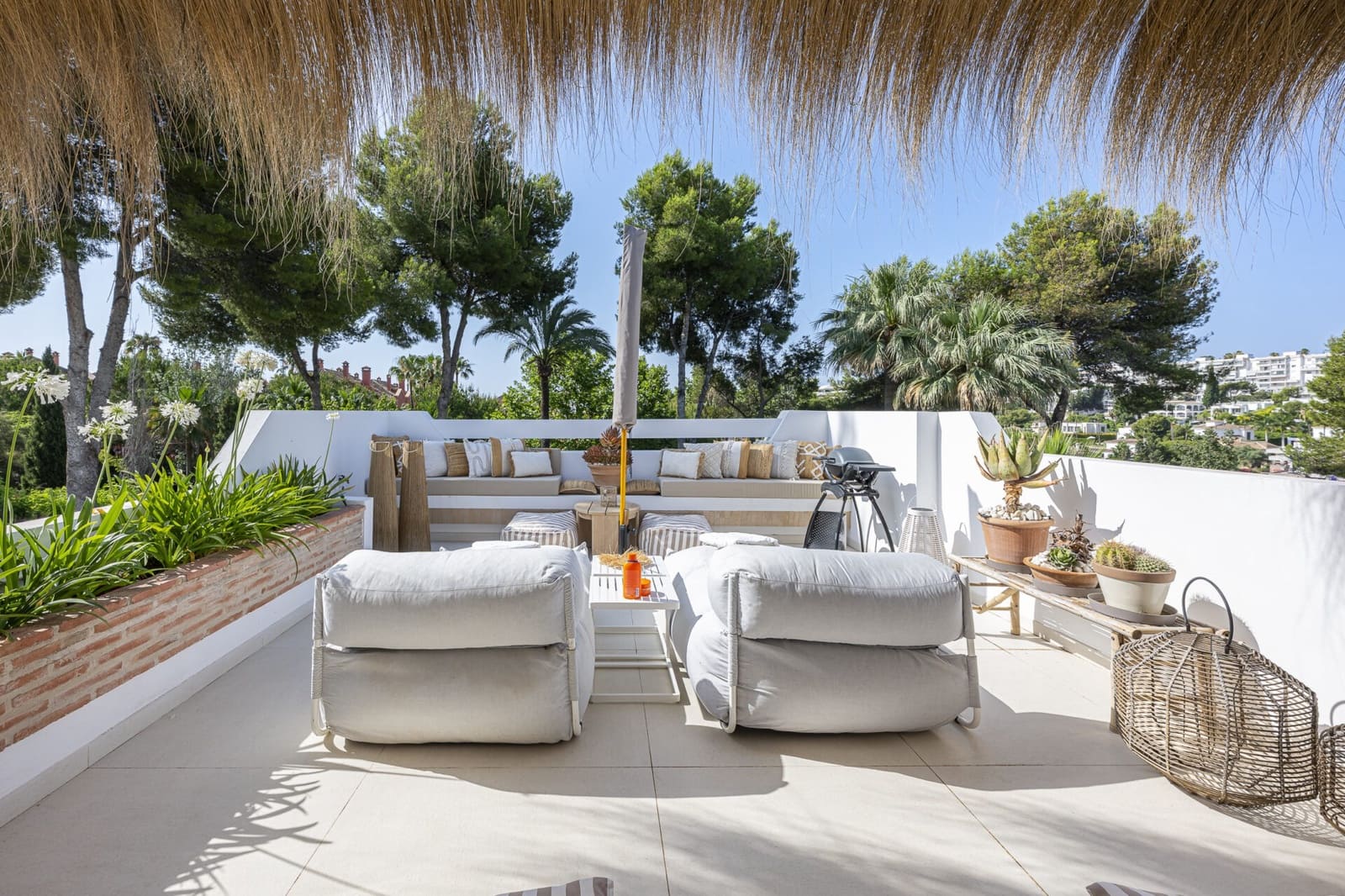 4 makuuhuone Huvila myytävänä paikassa Nueva Andalucia mukana uima-altaan - 2 570 000 € (Ref: 9390418)