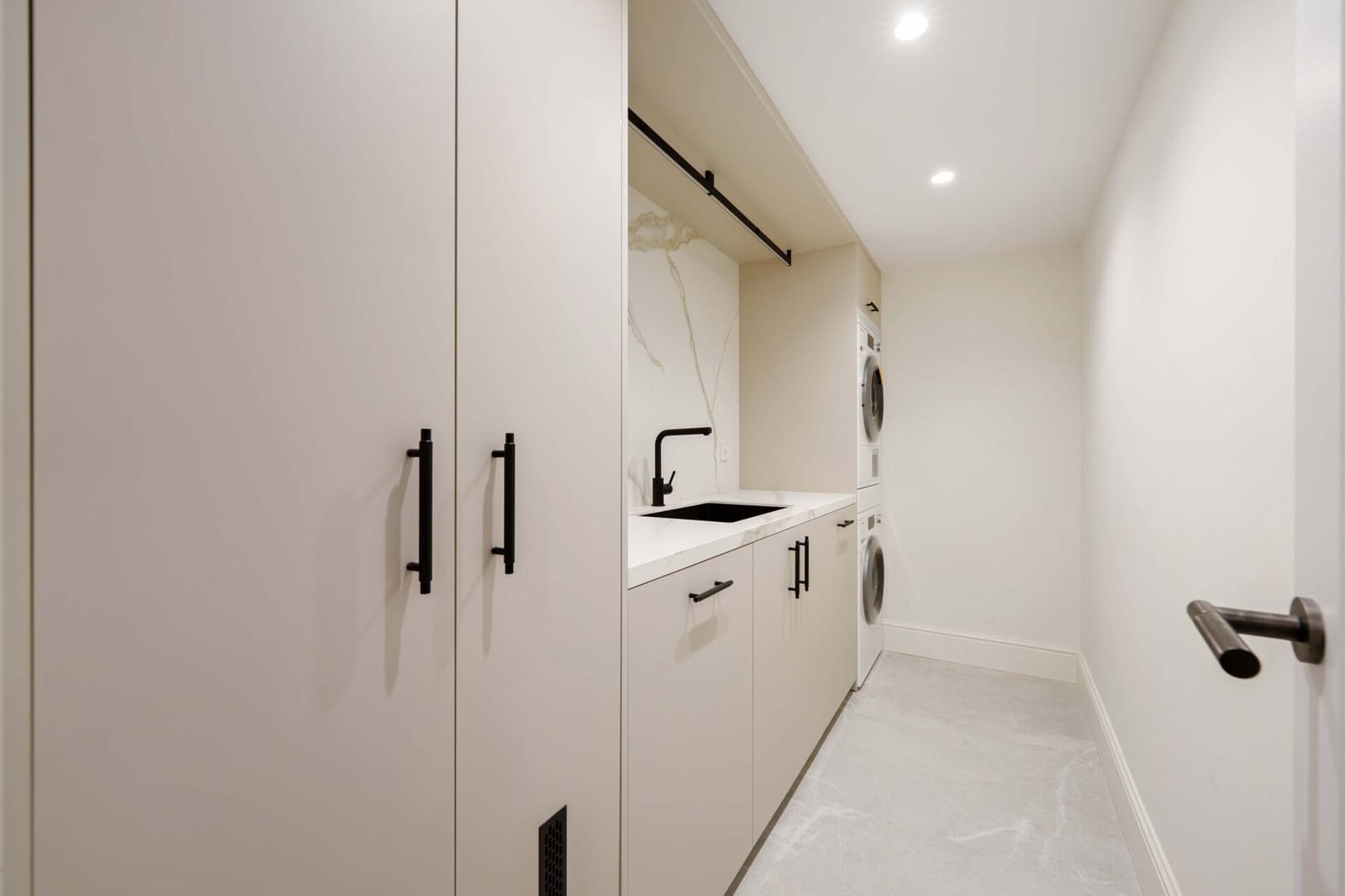 5 makuuhuone Huvila myytävänä paikassa La Quinta mukana uima-altaan 
autotalli - 6 250 000 € (Ref: 9422140)