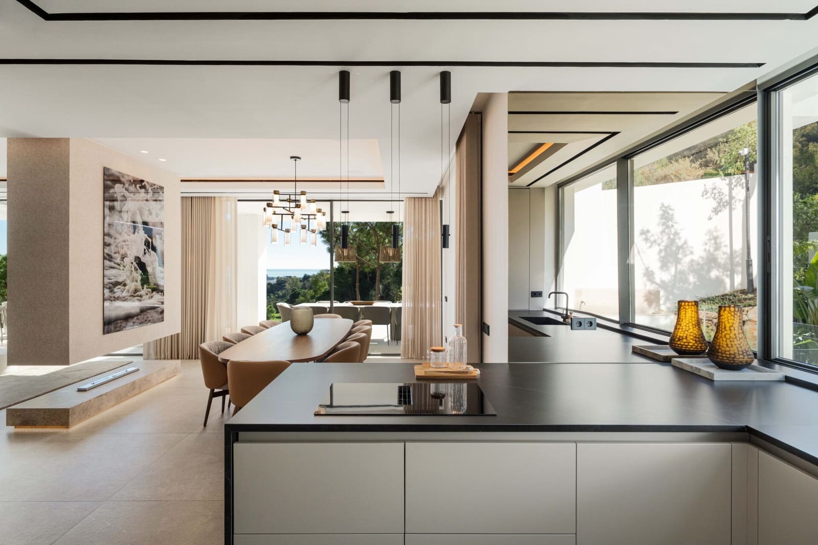 6 bedroom Villa for sale in La Quinta with pool garage - € 7,395,000 (Ref: 9426986)