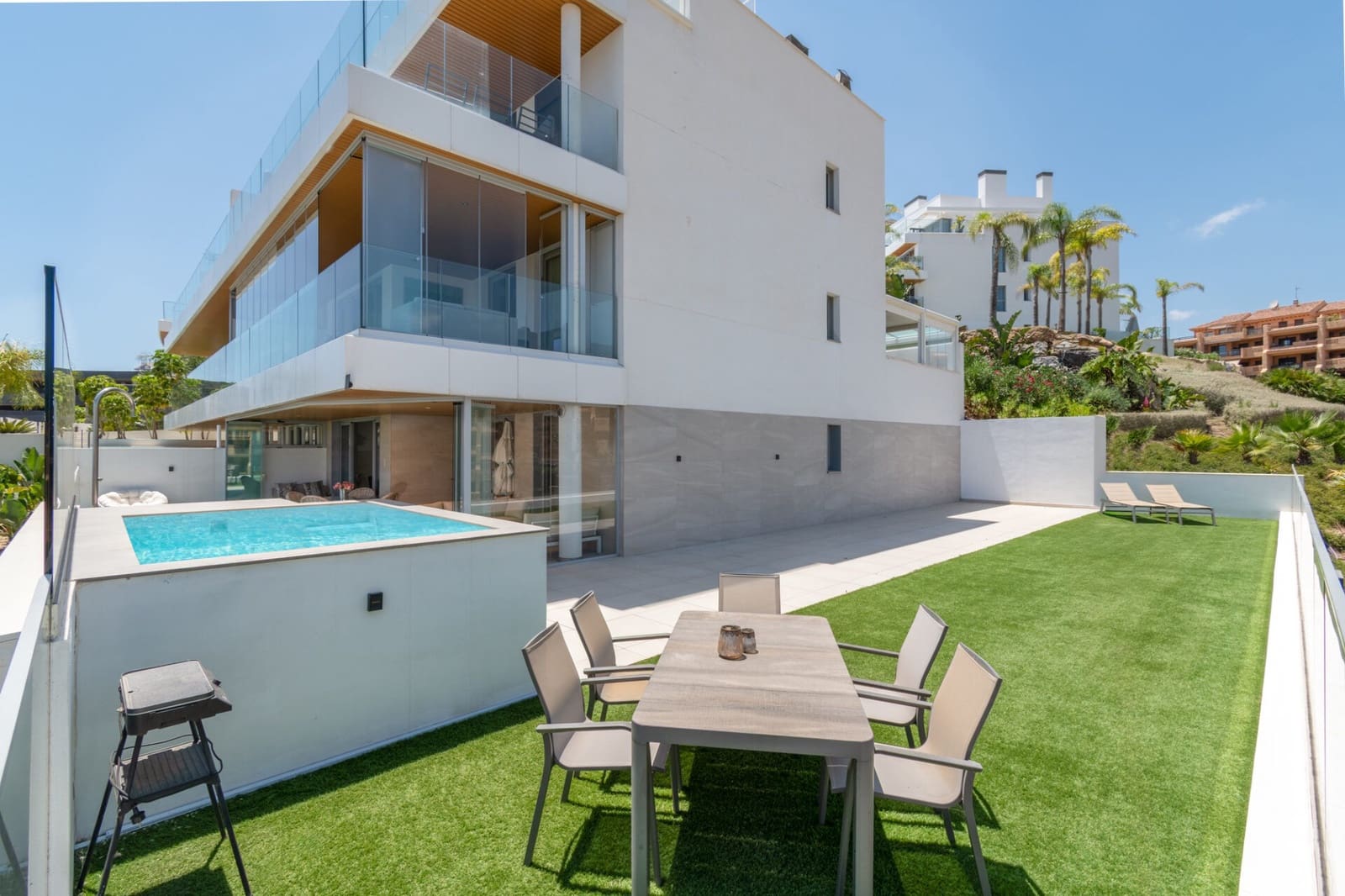 2 bedroom Apartment for sale in La Cala Golf with pool garage - € 690,000 (Ref: 9451924)