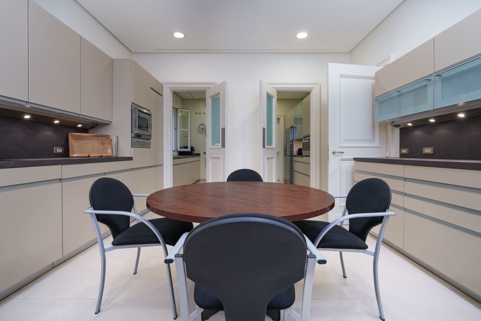 7 sovrum Villa till salu i Los Monteros med pool garage - 10 950 000 € (Ref: 9461921)