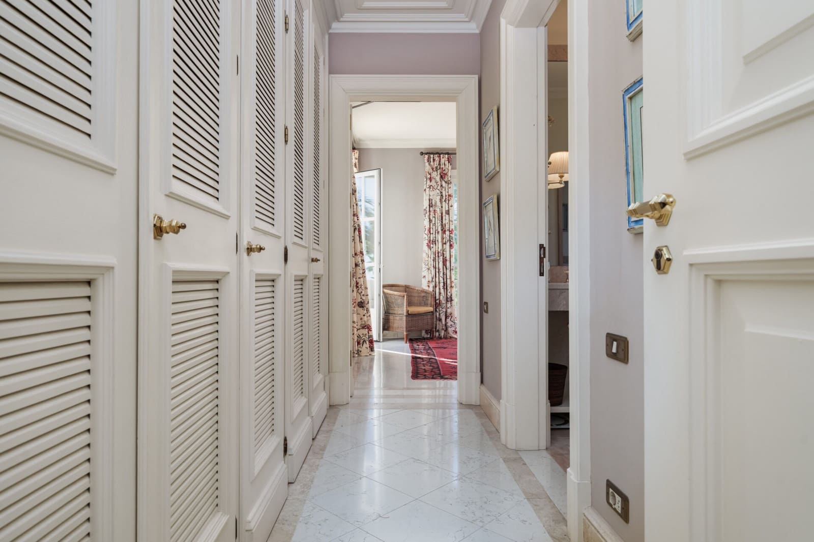 7 sovrum Villa till salu i Los Monteros med pool garage - 10 950 000 € (Ref: 9461921)