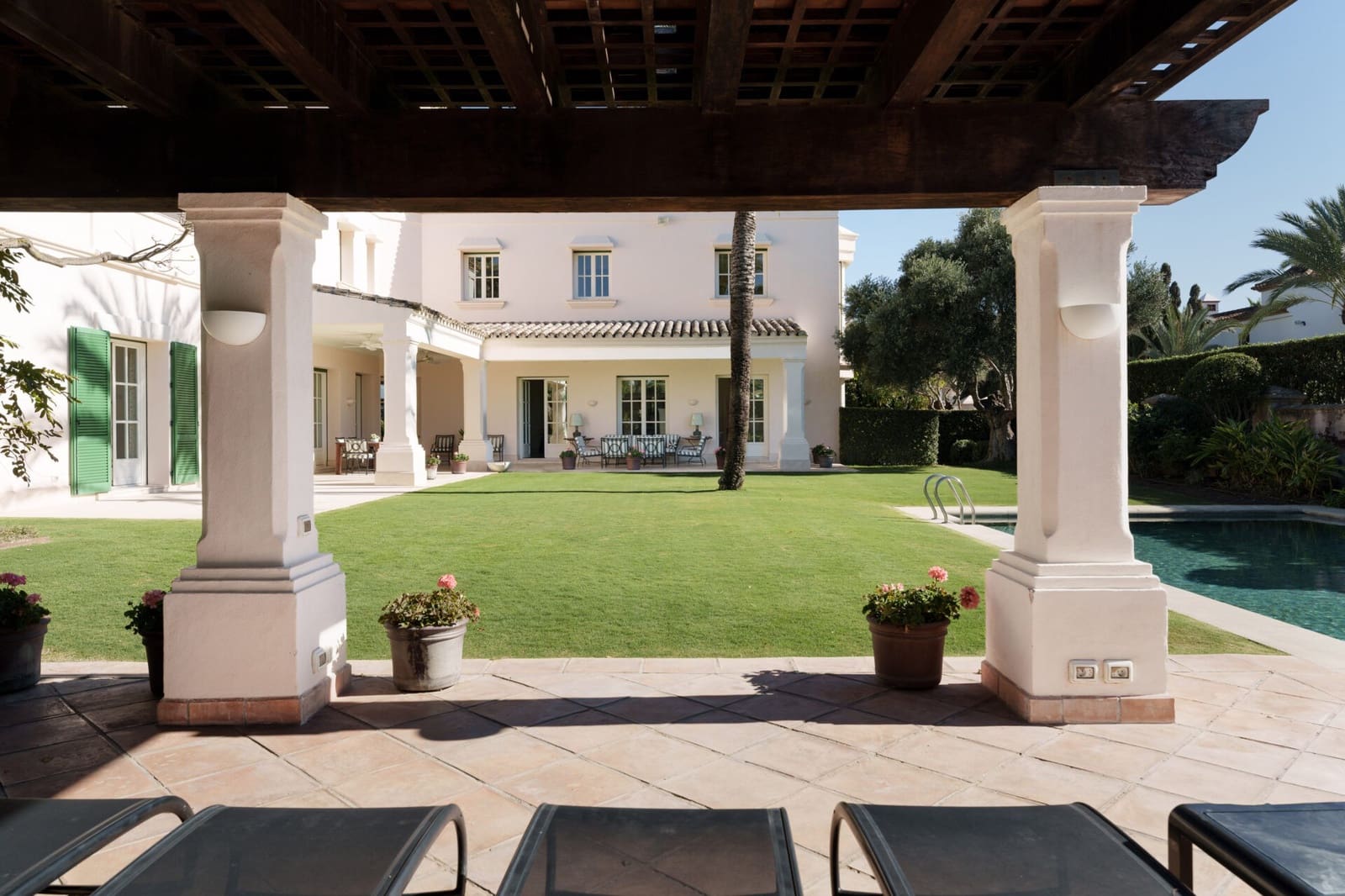 7 sovrum Villa till salu i Los Monteros med pool garage - 10 950 000 € (Ref: 9461921)