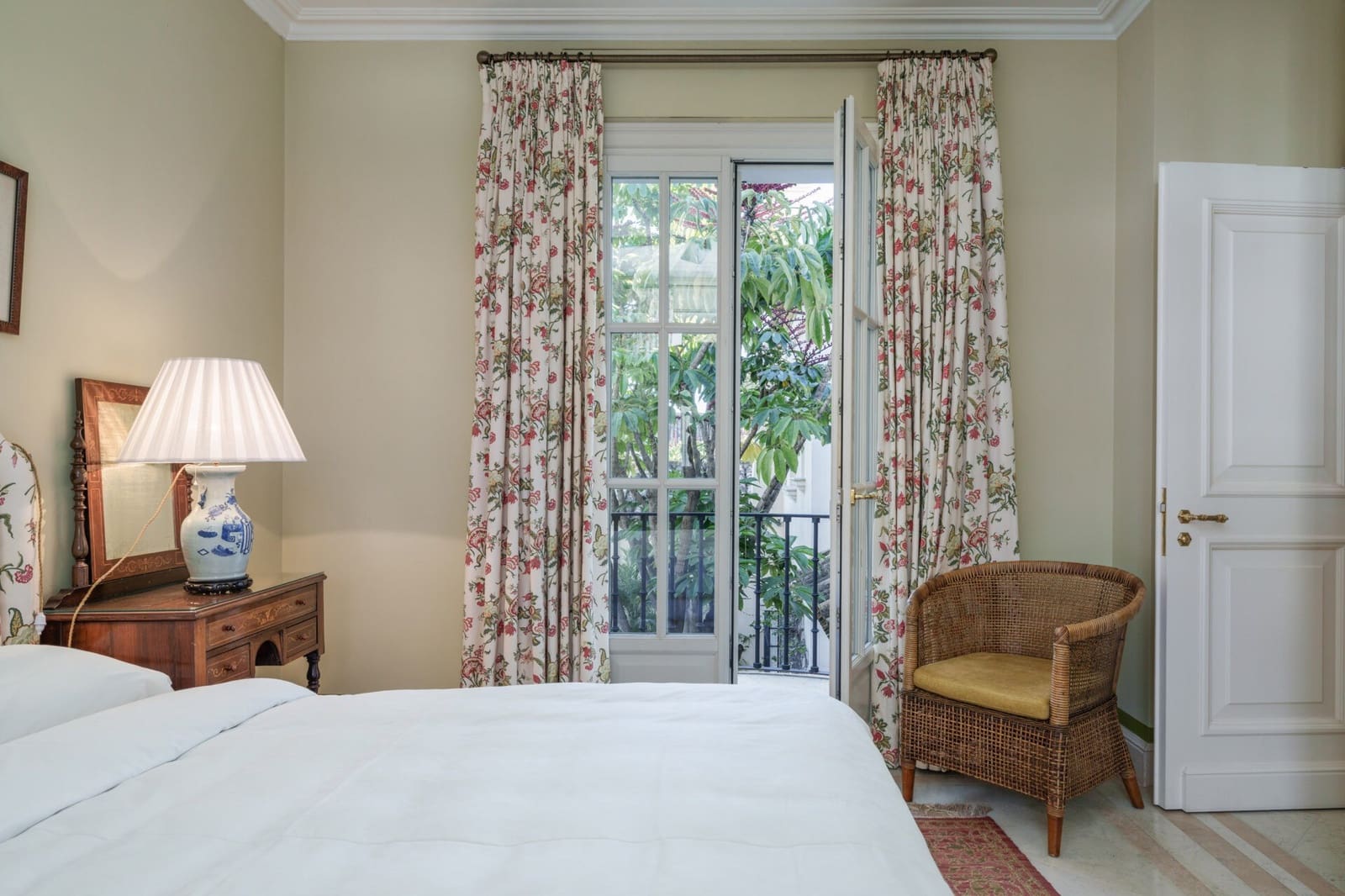 7 sovrum Villa till salu i Los Monteros med pool garage - 10 950 000 € (Ref: 9461921)