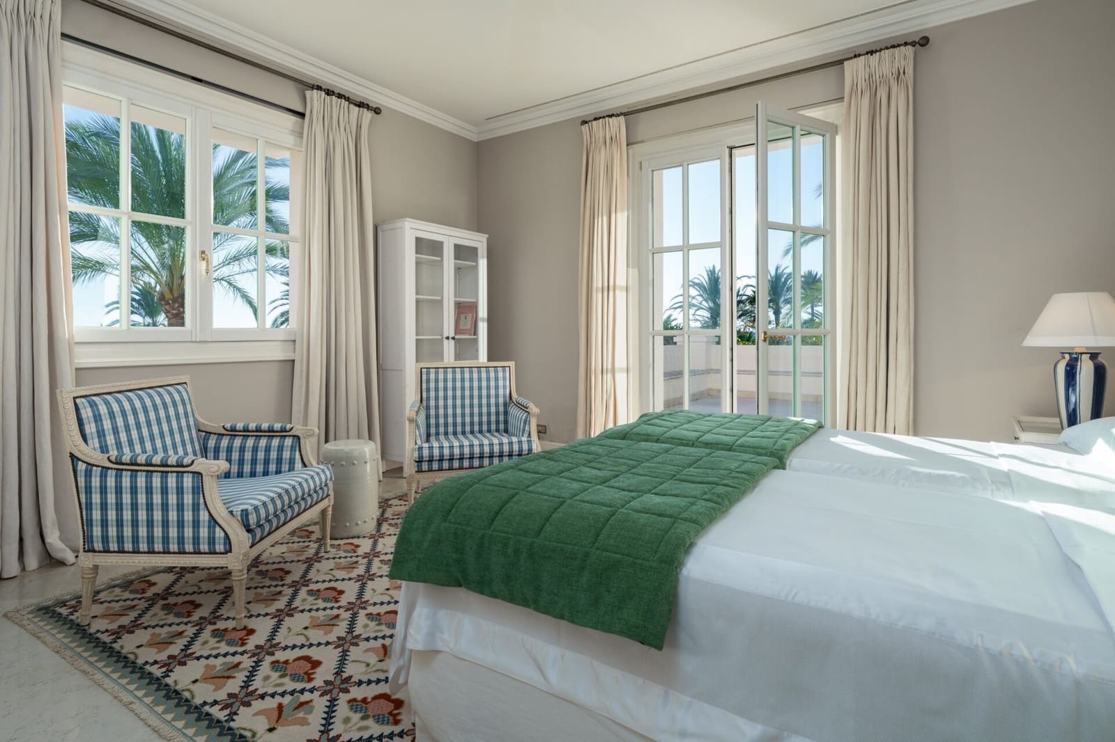 7 sovrum Villa till salu i Los Monteros med pool garage - 10 950 000 € (Ref: 9461921)