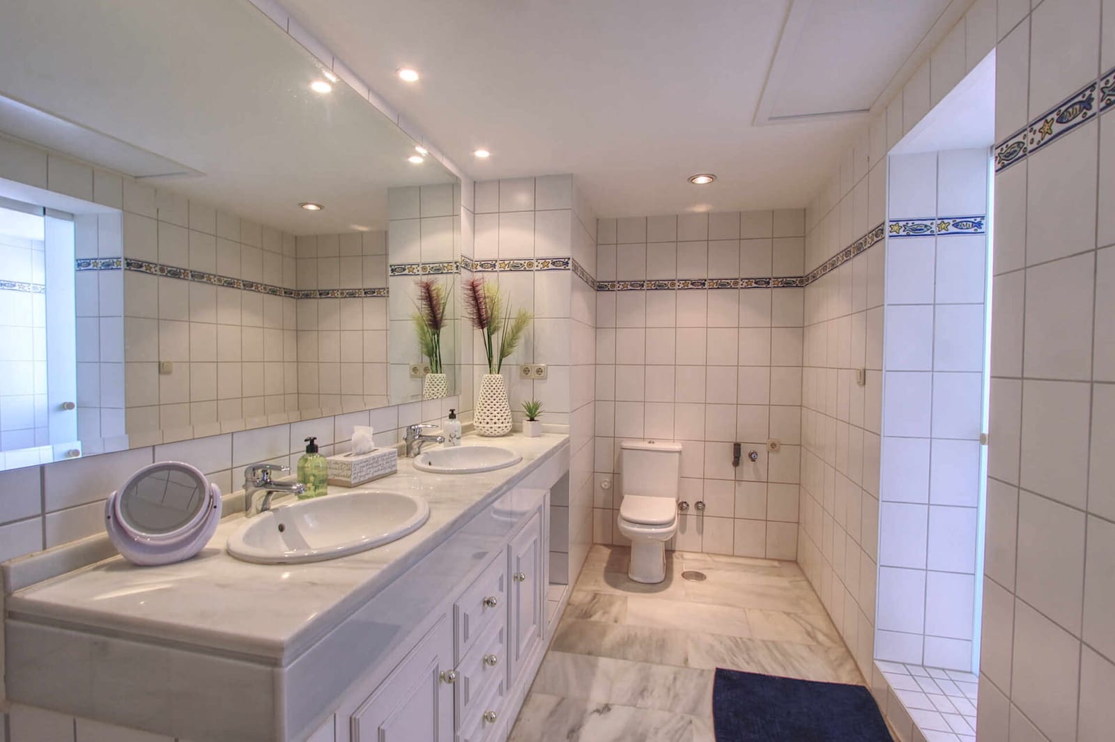 5 quarto Penthouse para venda em Elviria com piscina - 990 000 € (Ref: 9461922)