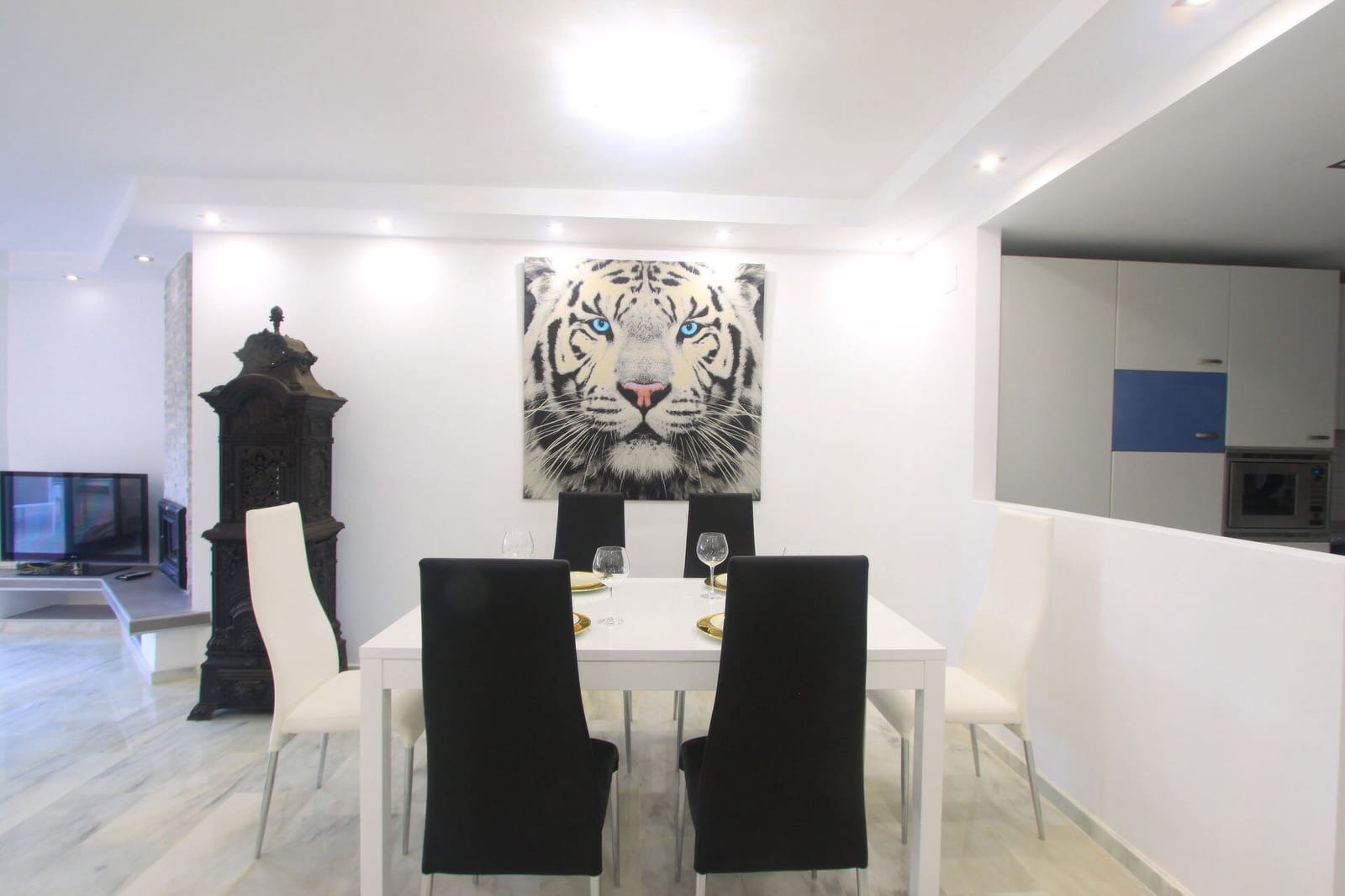 5 quarto Penthouse para venda em Elviria com piscina - 990 000 € (Ref: 9461922)