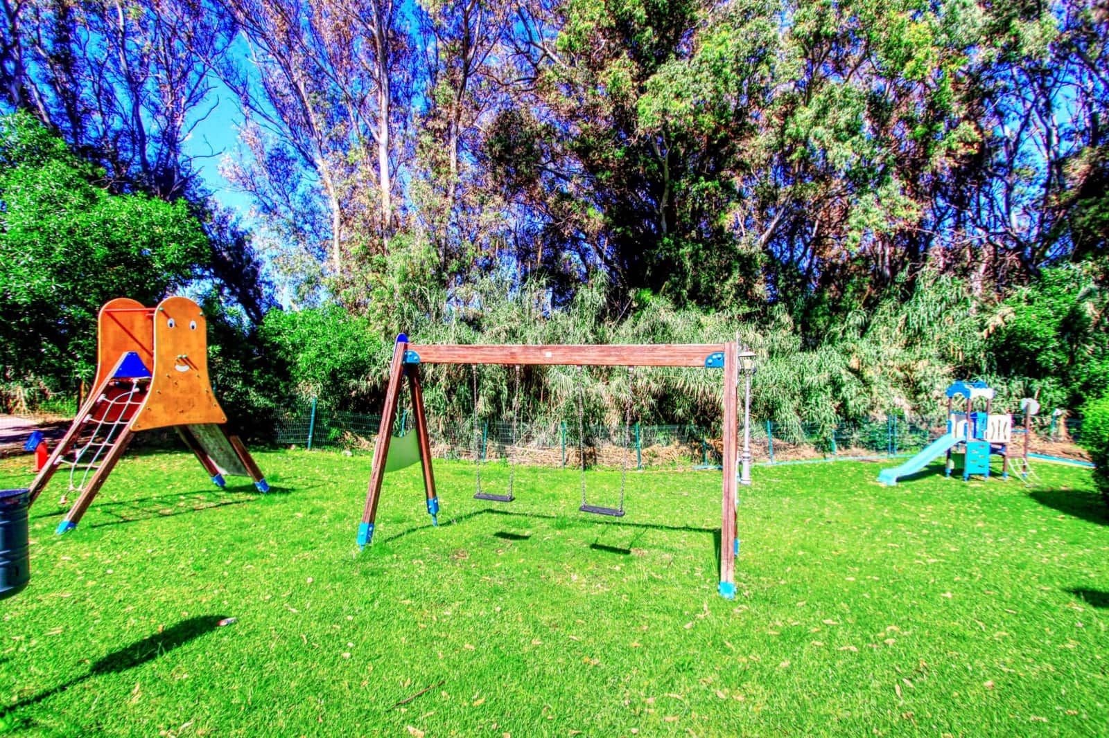 5 quarto Penthouse para venda em Elviria com piscina - 990 000 € (Ref: 9461922)