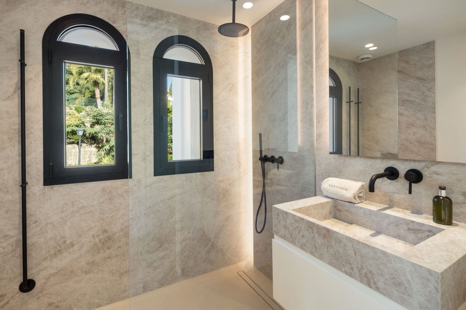 5 quarto Moradia para venda em Los Arqueros com piscina - 5 750 000 € (Ref: 9465401)