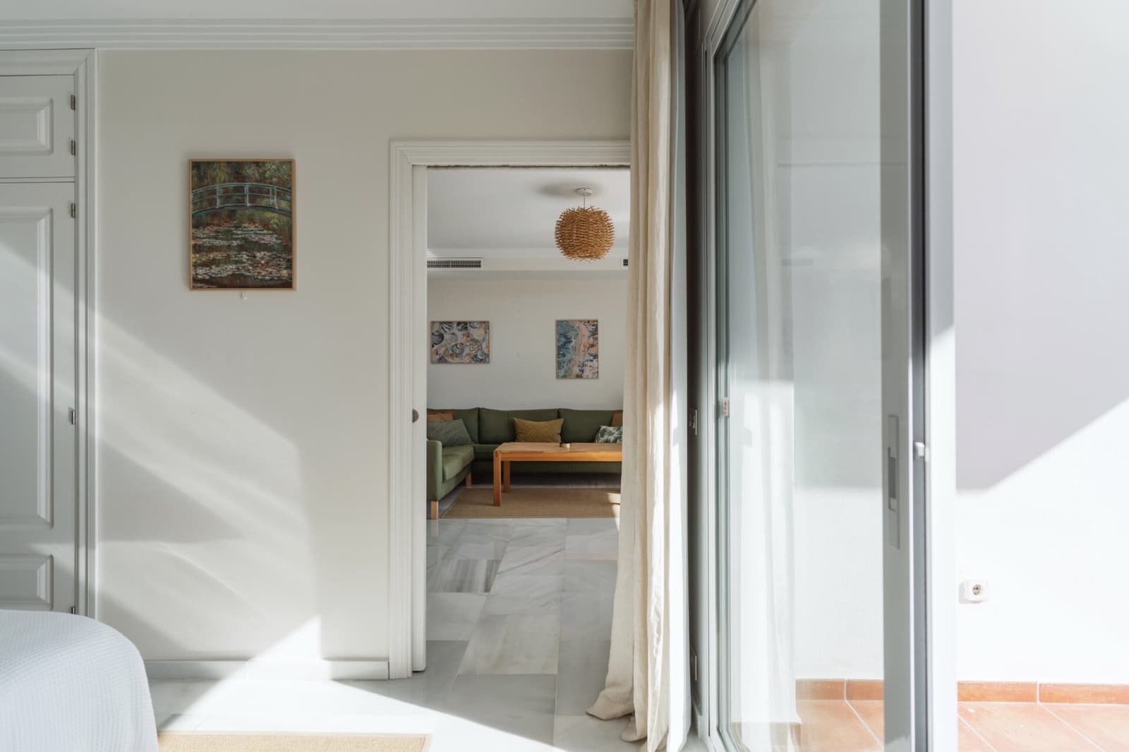 2 sypialnia Apartament na sprzedaż w Nueva Andalucia z basenem garażem - 795 000 € (Ref: 9551179)